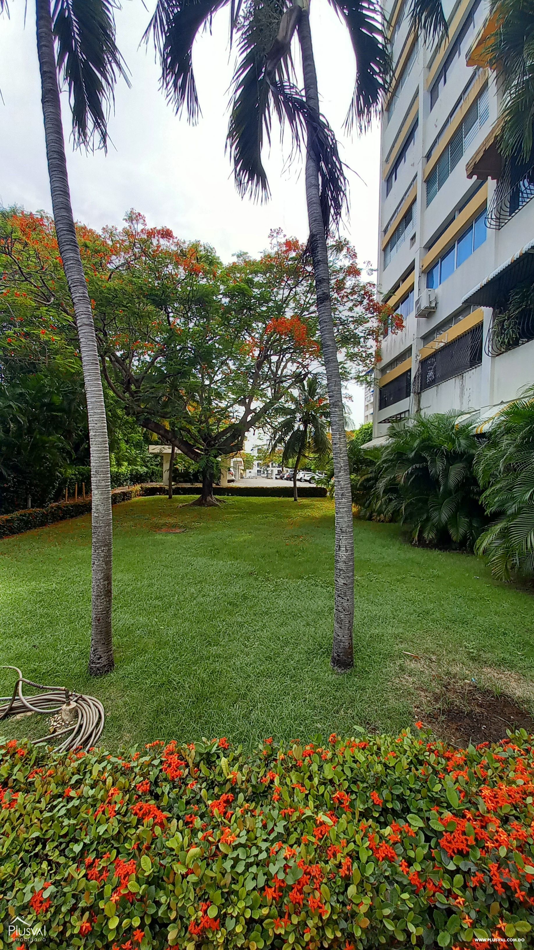 Apartamento de estilo clasico, en alquiler vacio en Condominio Bella Vista 292898