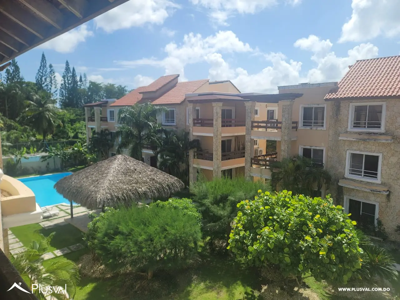 AMPLIO APARTAMENTO EN VENTA EN RESIDENCIAL CERRADO, CON PISCINA Y CON VISTA Y ACCESO DIRECTO A PLAYA BIBIJAGUA, 474087