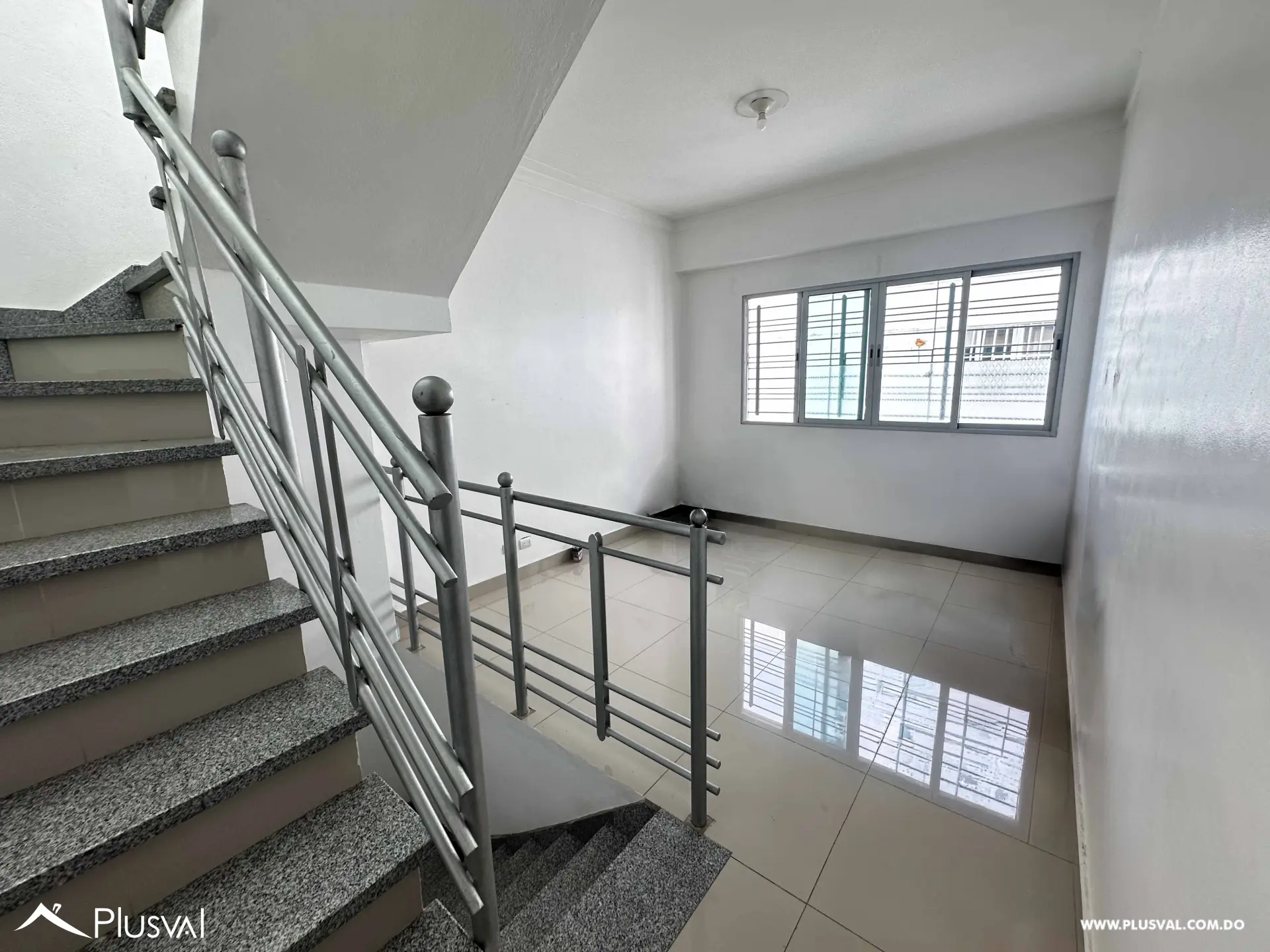 Apartamento de 3 habitaciones en el Millón 521831