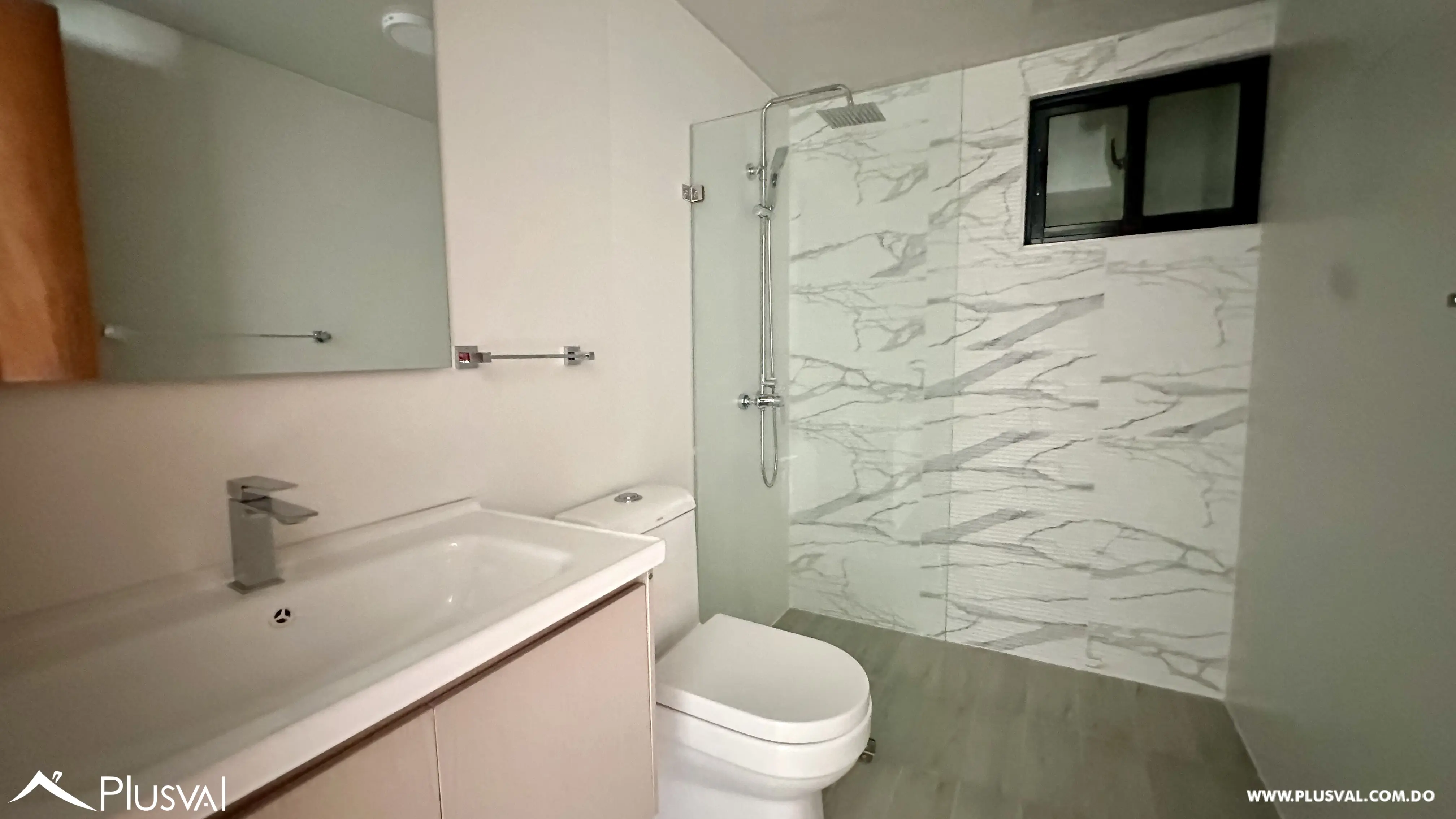 Apartamento en alquiler en Evaristo Morales 511898