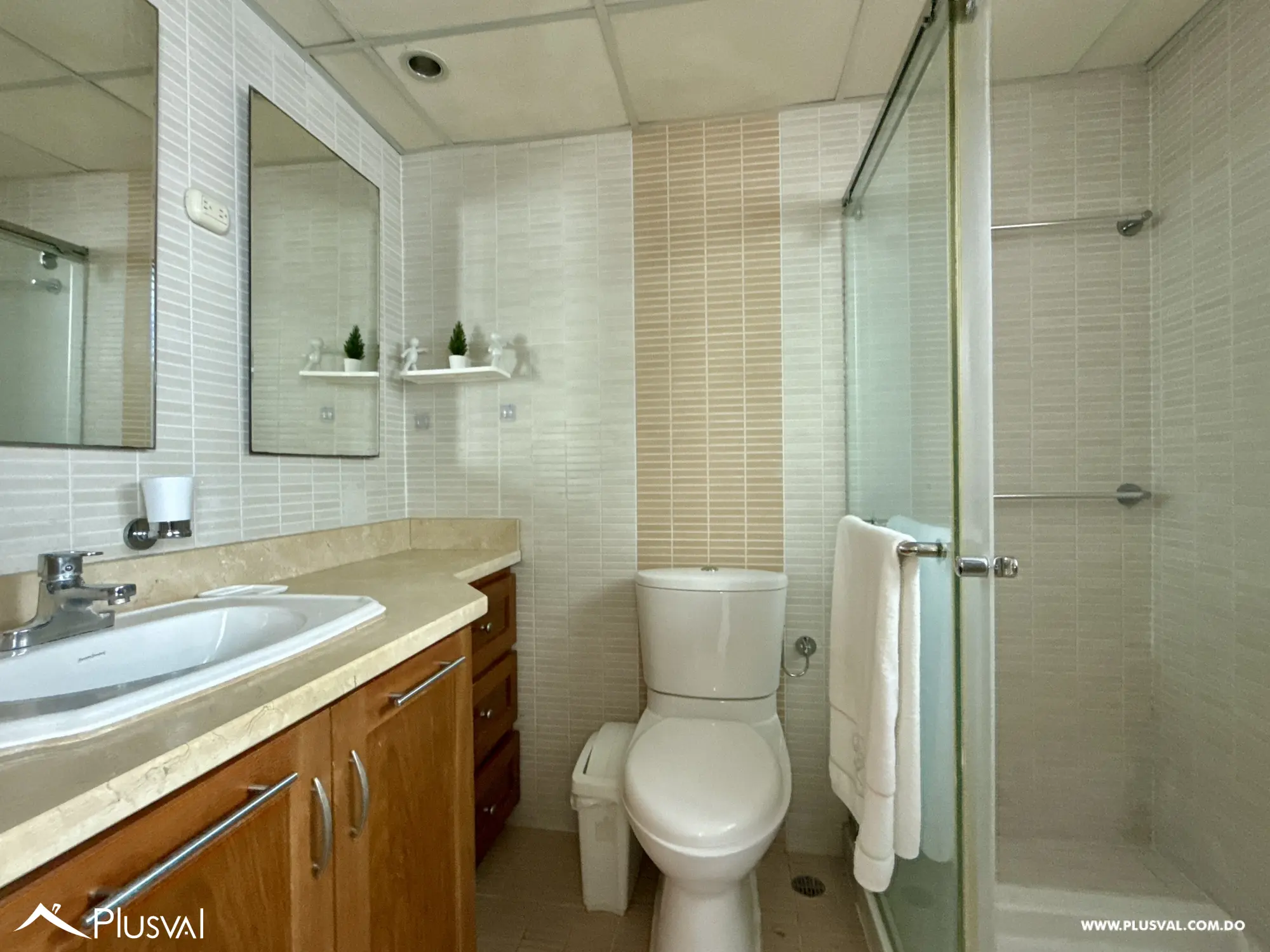 Amplio Apartamento Clásico en Naco, 2 Habs, 2 Parqueos y Área social con piscina 503429