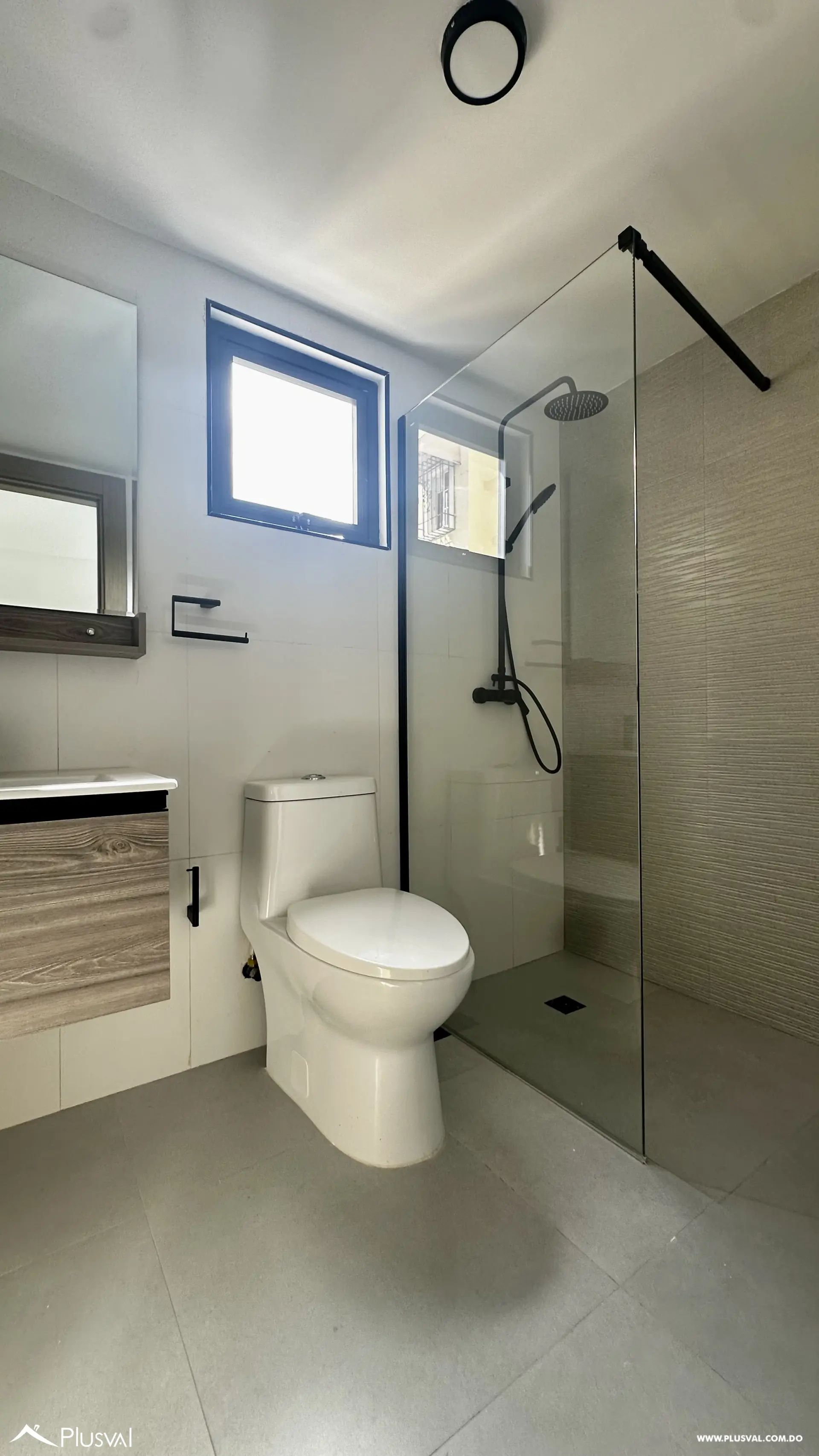 Apartamento en alquiler de 2 habitaciones en Evaristo Morales 497212
