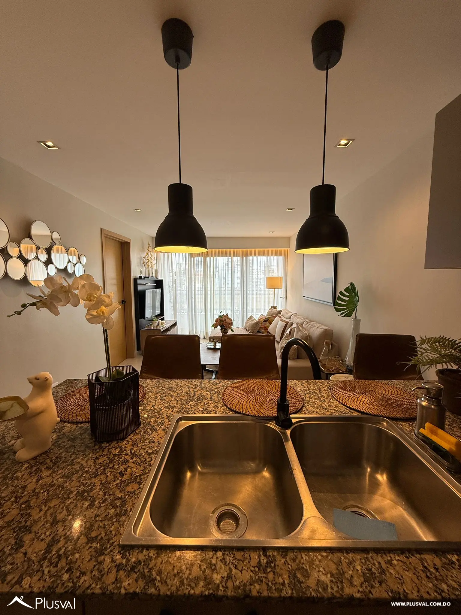 Apartamento en alquiler en Evaristo Morales 460058