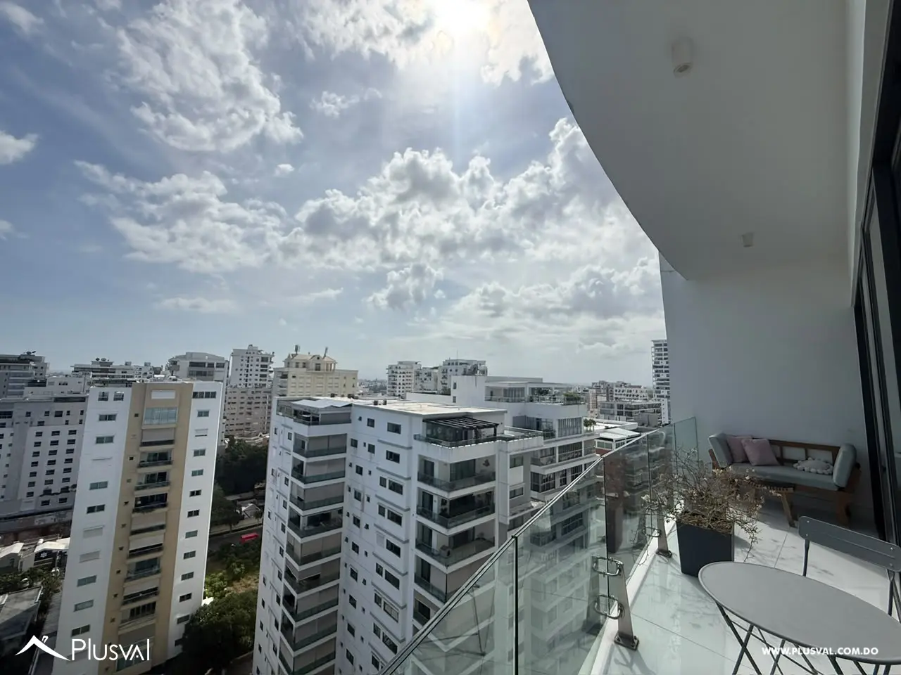 Lujoso apartamento amueblado de 2 Habitaciones en alquiler, en la mejor zona de Piantini 520349