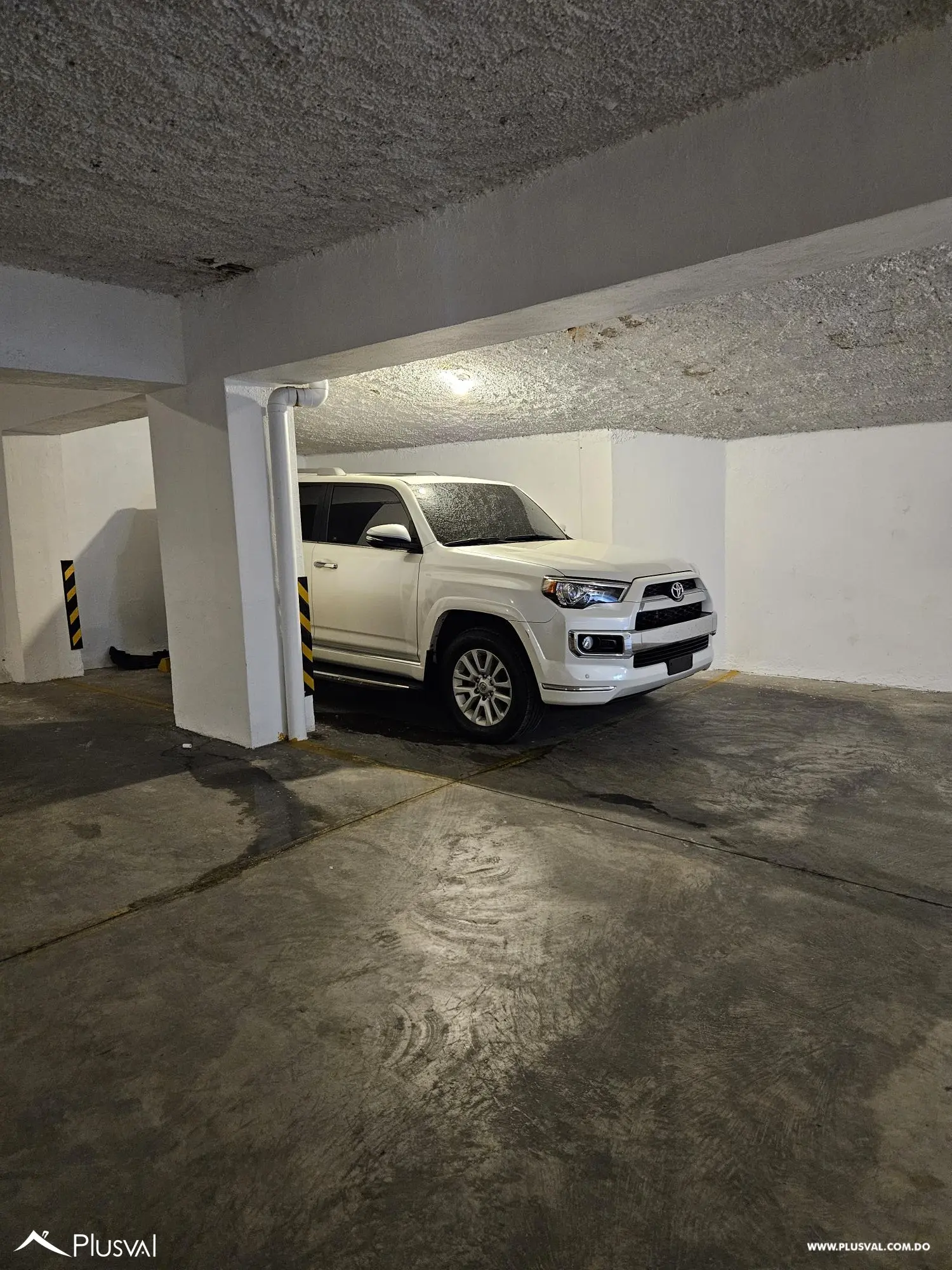 Apartamento con hermosa vista desde el balcón de la habitación principal. 490461