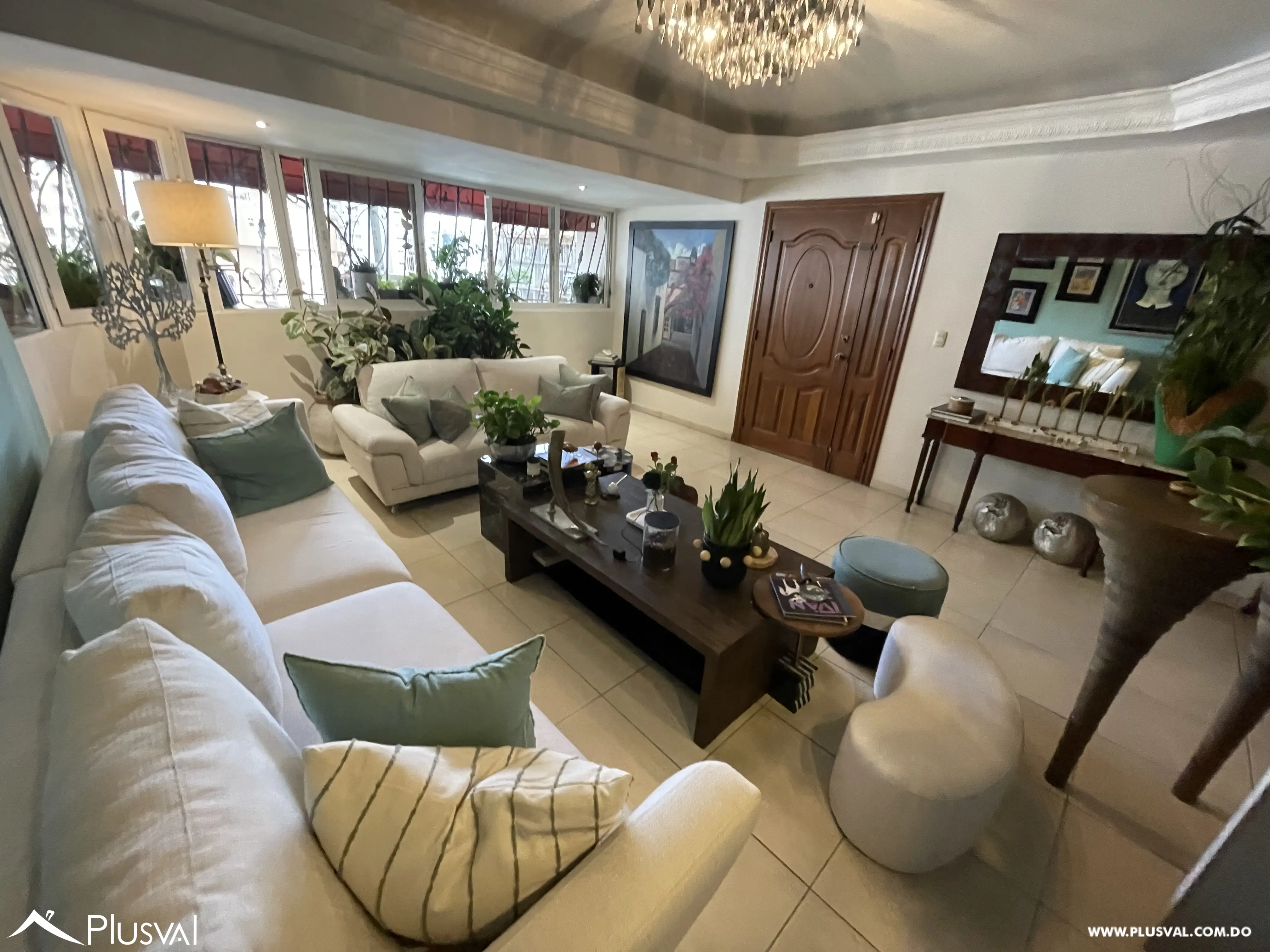 Amplio y cómodo apartamento en Evaristo Morales 497418