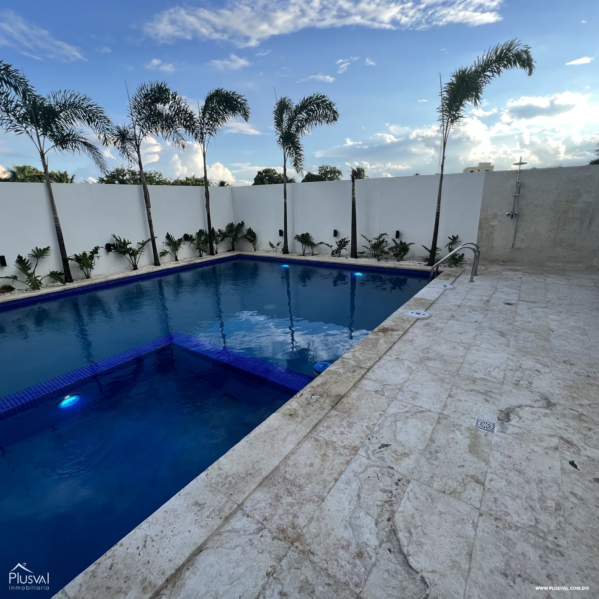 Nuevo apartamento en venta con hermosa vista. 242350