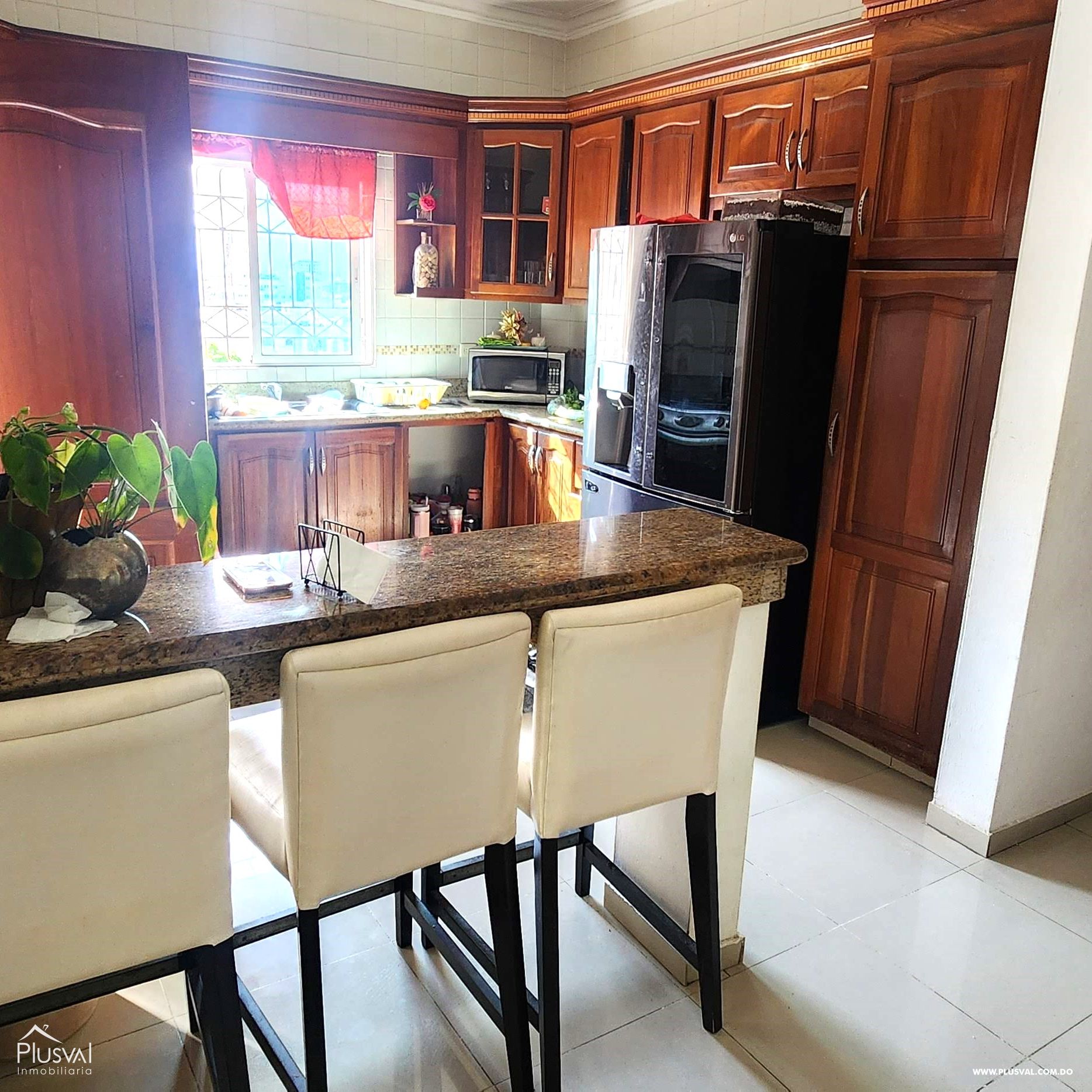Se vende Apartamento en Evaristo Morales 404792