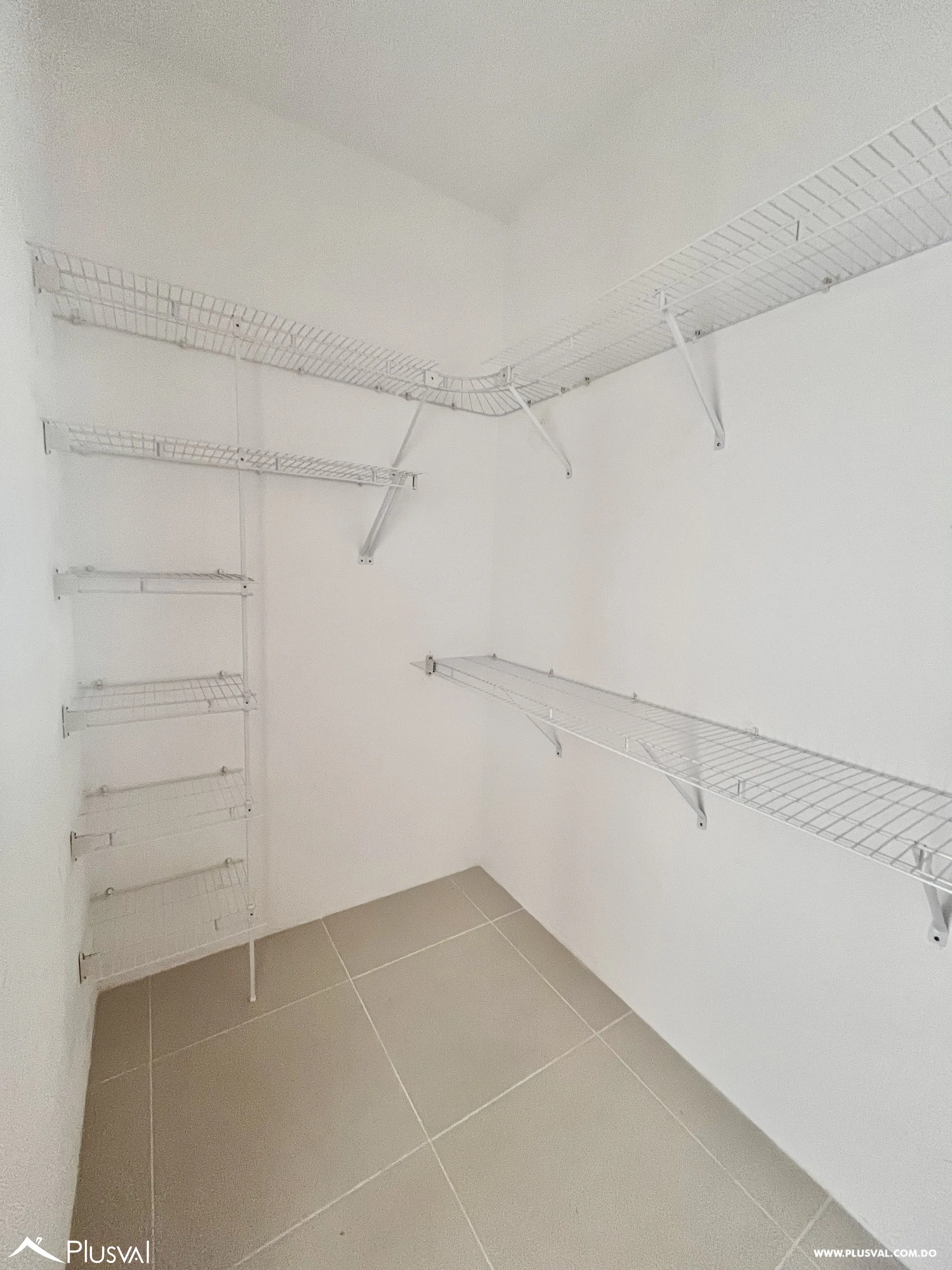 Apartamento en alquiler en Evaristo Morales 481630