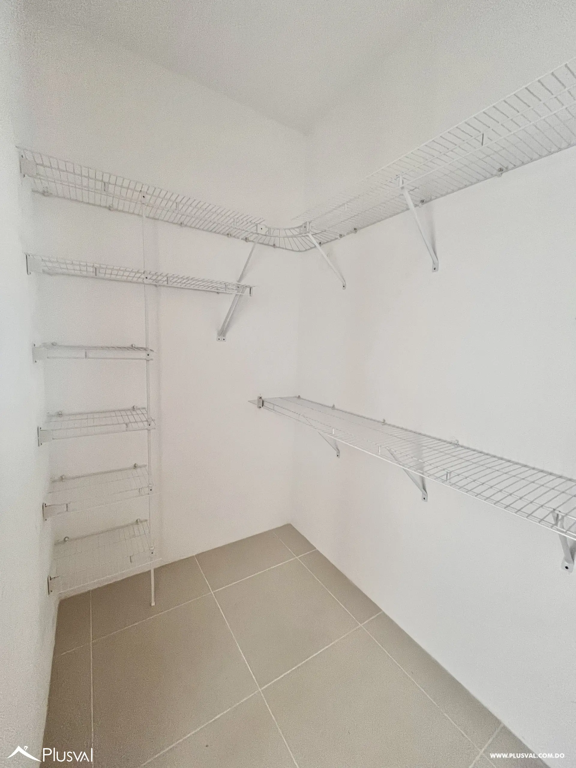 Apartamento en alquiler en Evaristo Morales 481630
