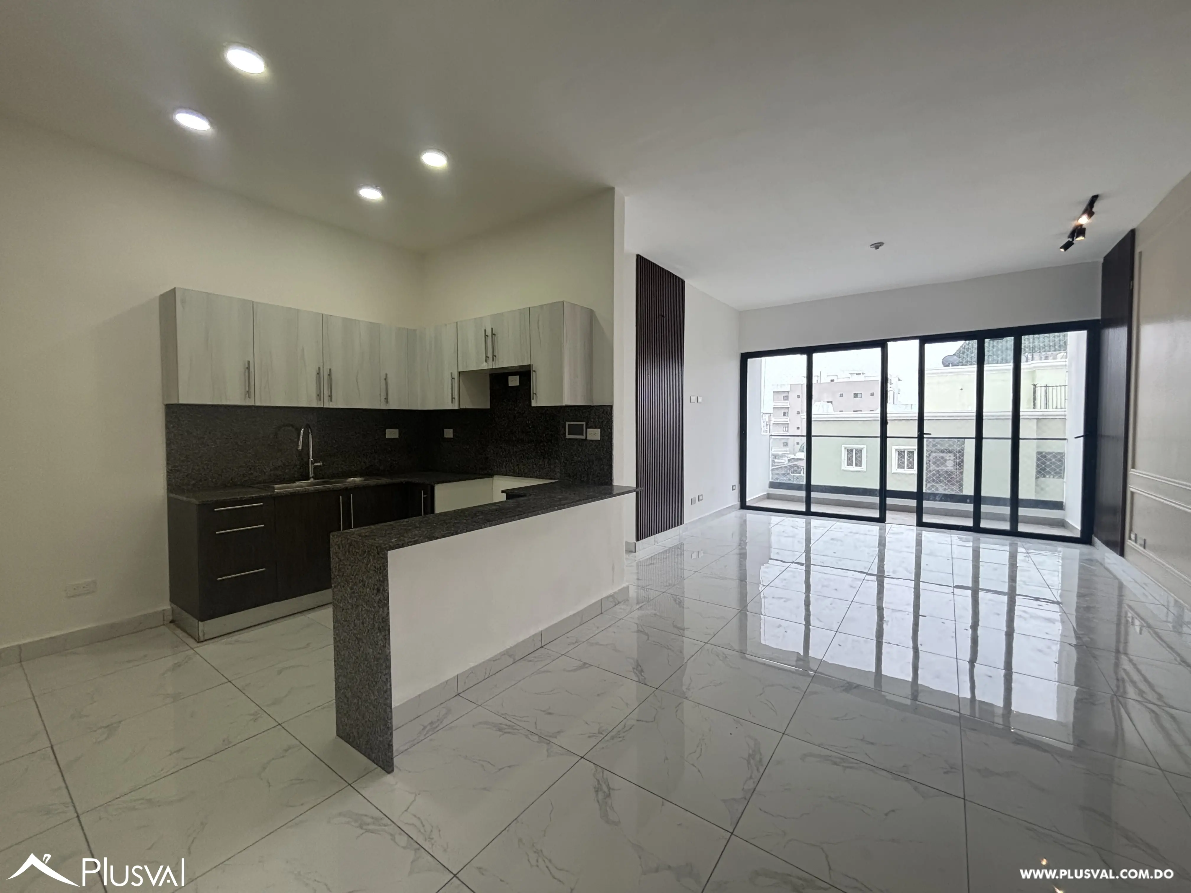 Apartamento en alquiler en Evaristo Morales 523525