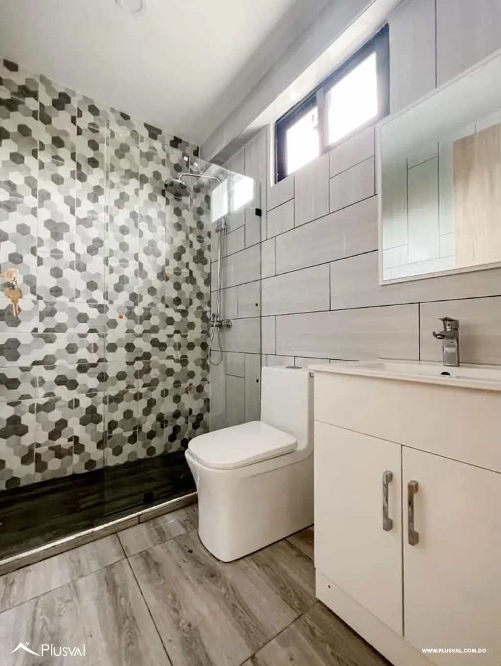 Apartamento con amplia Terreza y Exclusivas amenidades en Jardines del Sur. 456399