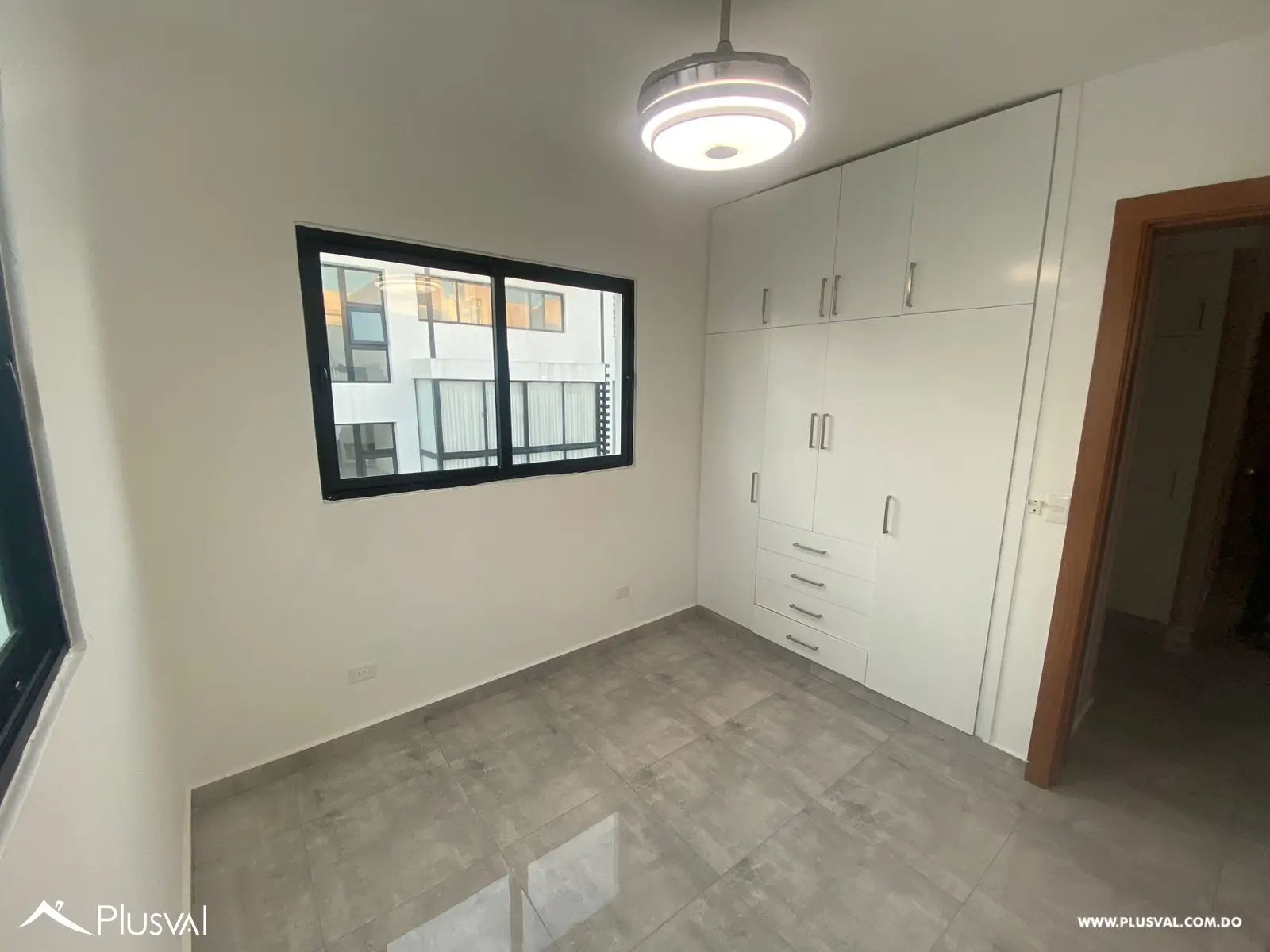 Alquiler Penthouse de 2 Niveles con Amplia Terraza Privada 454568
