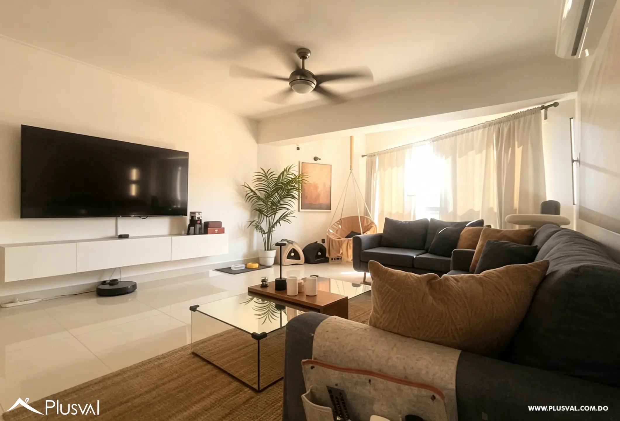 Apartamento de 2 Habitaciones en Alquiler en la Zona Universitaria con 2 Parqueos y Áreas Sociales 528297