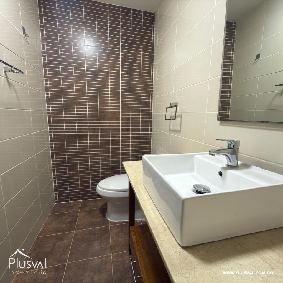 Alquiler en moderna torre en Evaristo Morales 481900