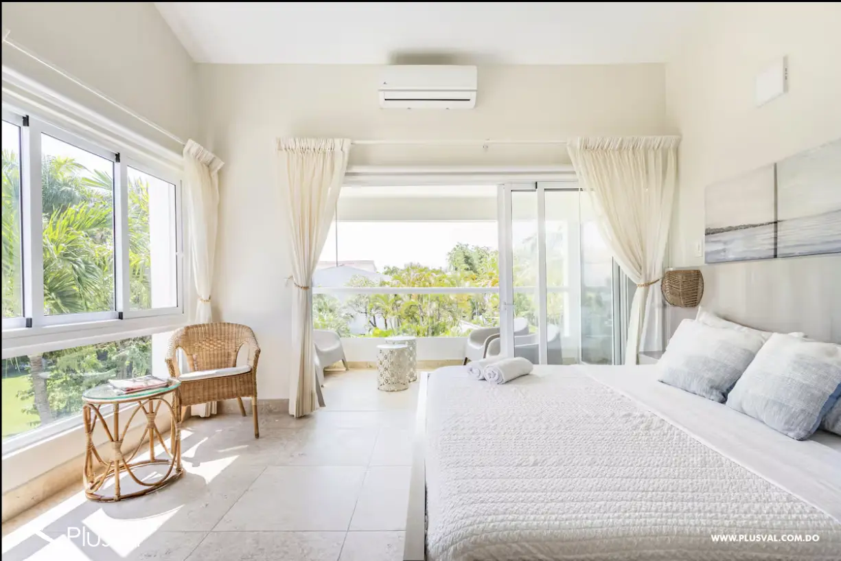 Penthouse de 3 Habitaciones en Primera Línea de Playa – Playa Dorada 529524