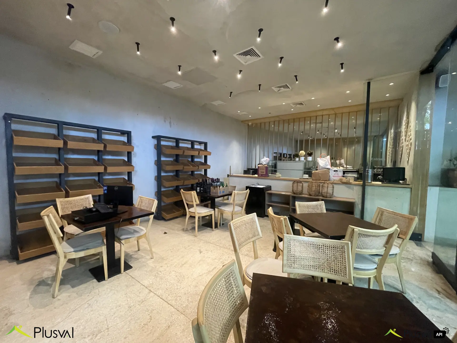 Renta propiedad comercial en la Sarasota 446794