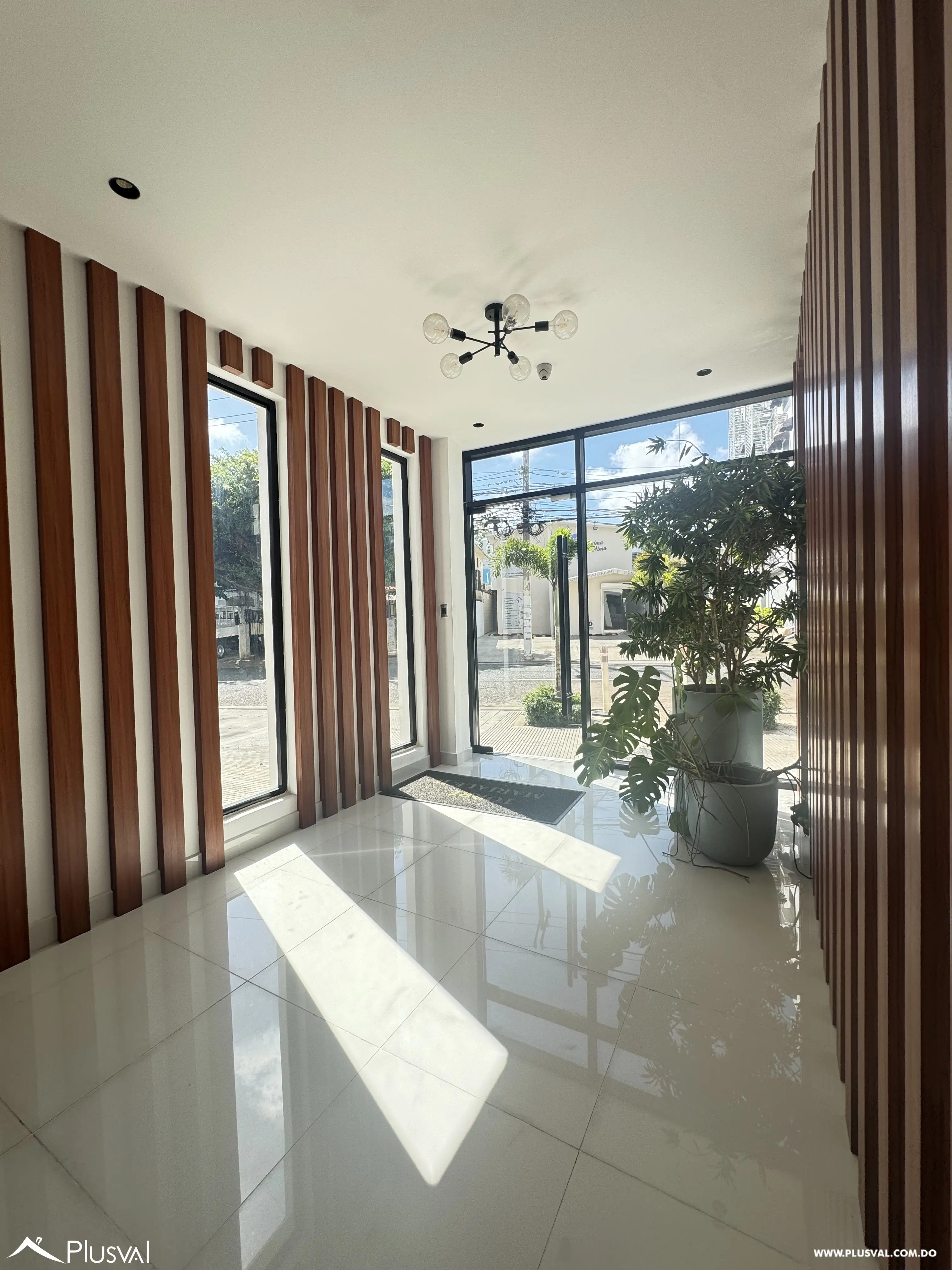 Alquilo Apto. en Excelente Ubicacion en La Julia 500532