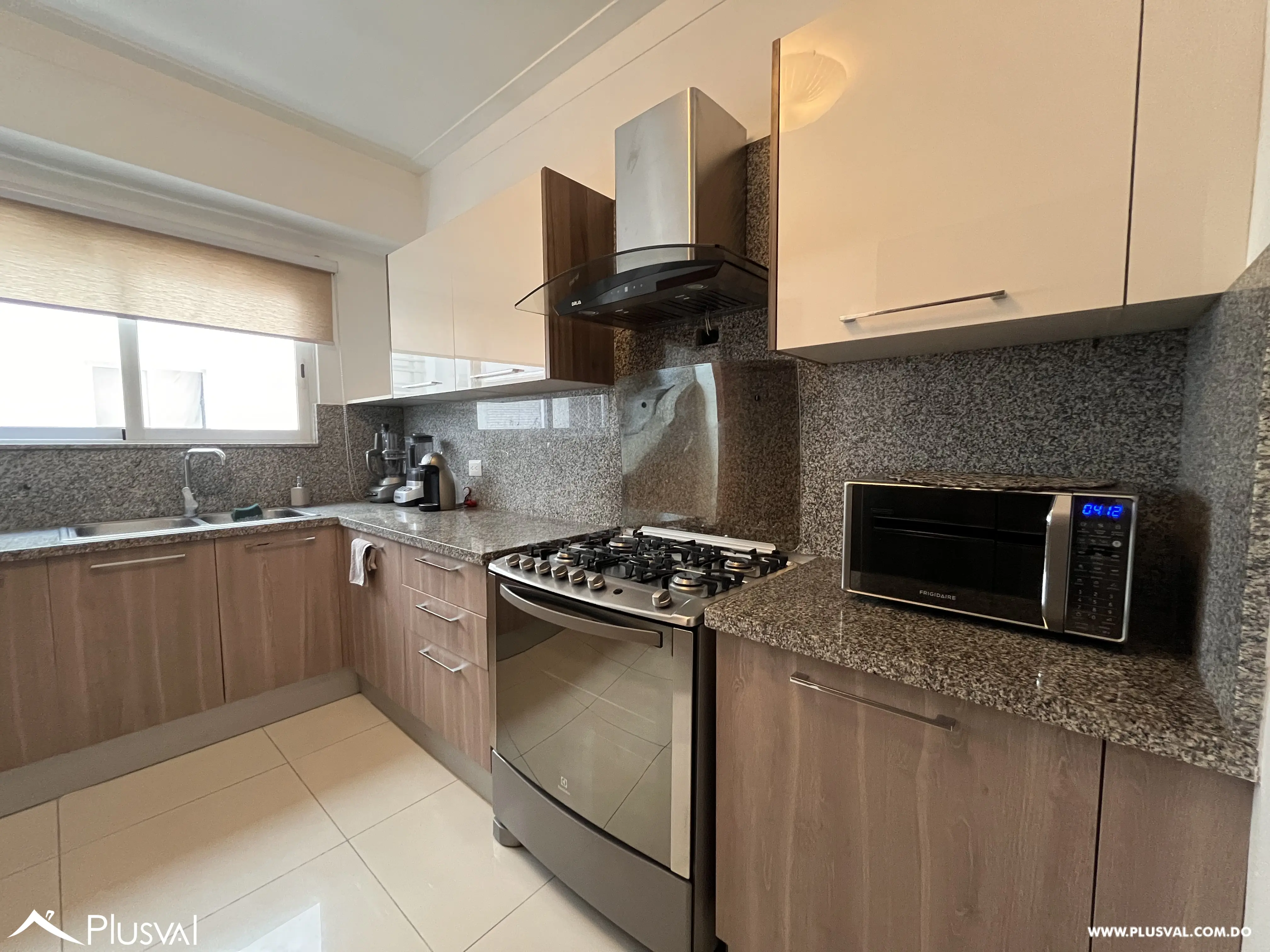 Apartamento en alquiler amueblado en Evaristo Morales 490253