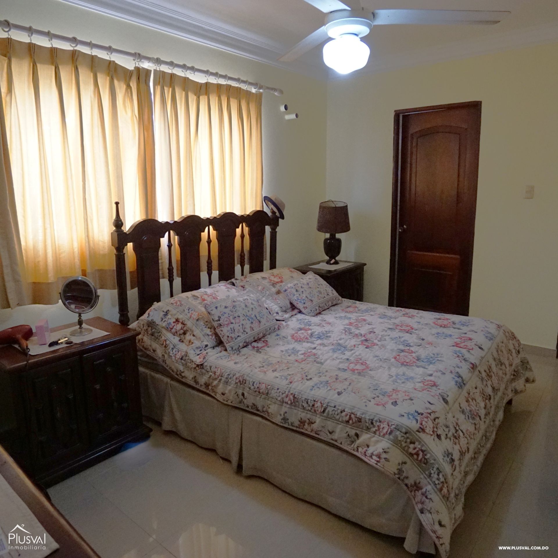 Apartamento Clásico Tipo PH en Venta en Mirador Sur 369199