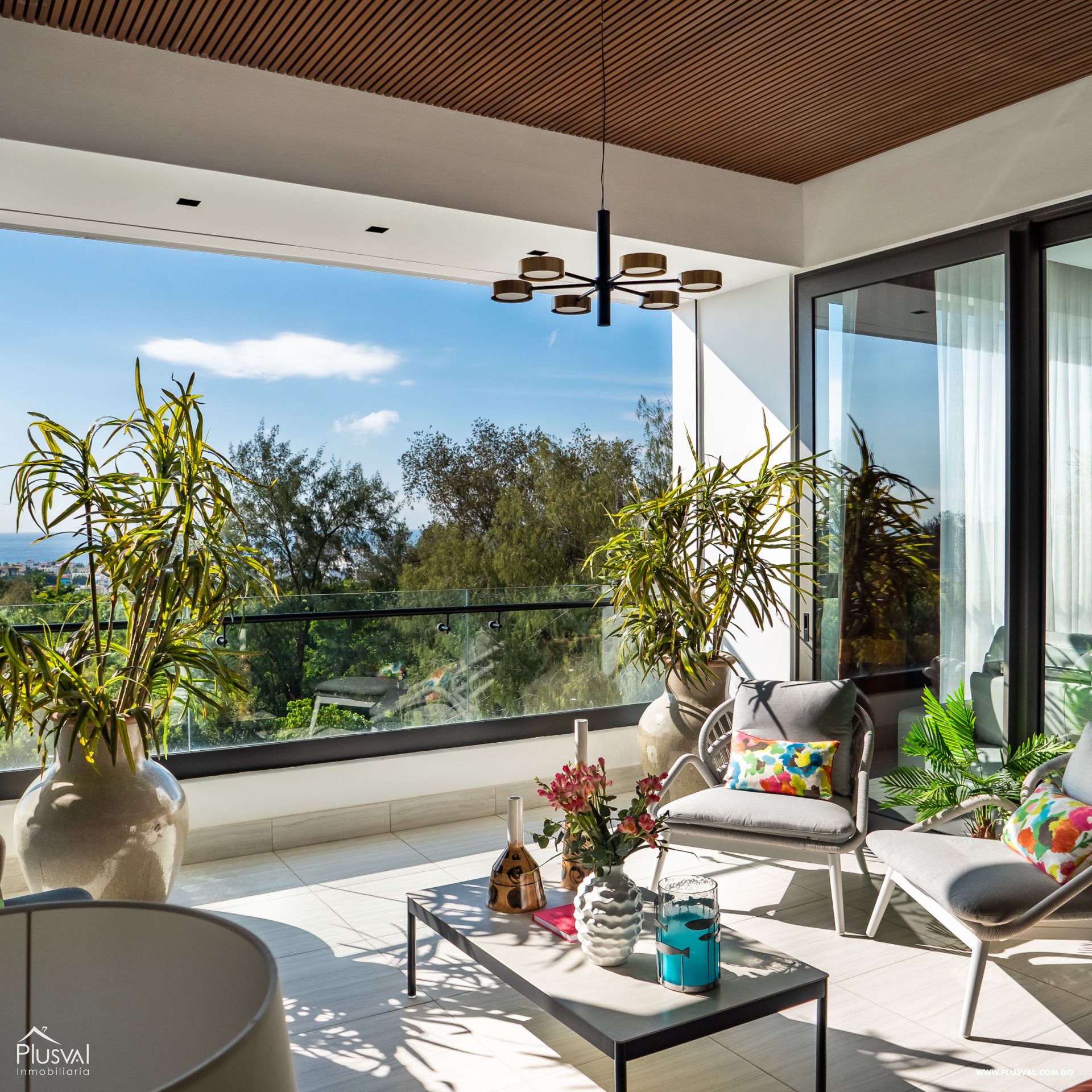 Apartamento de Lujo en Venta – 3 Habitaciones + Estudio con 4 Parqueos y Vista al Mar en la Ave. Anacaona 450132