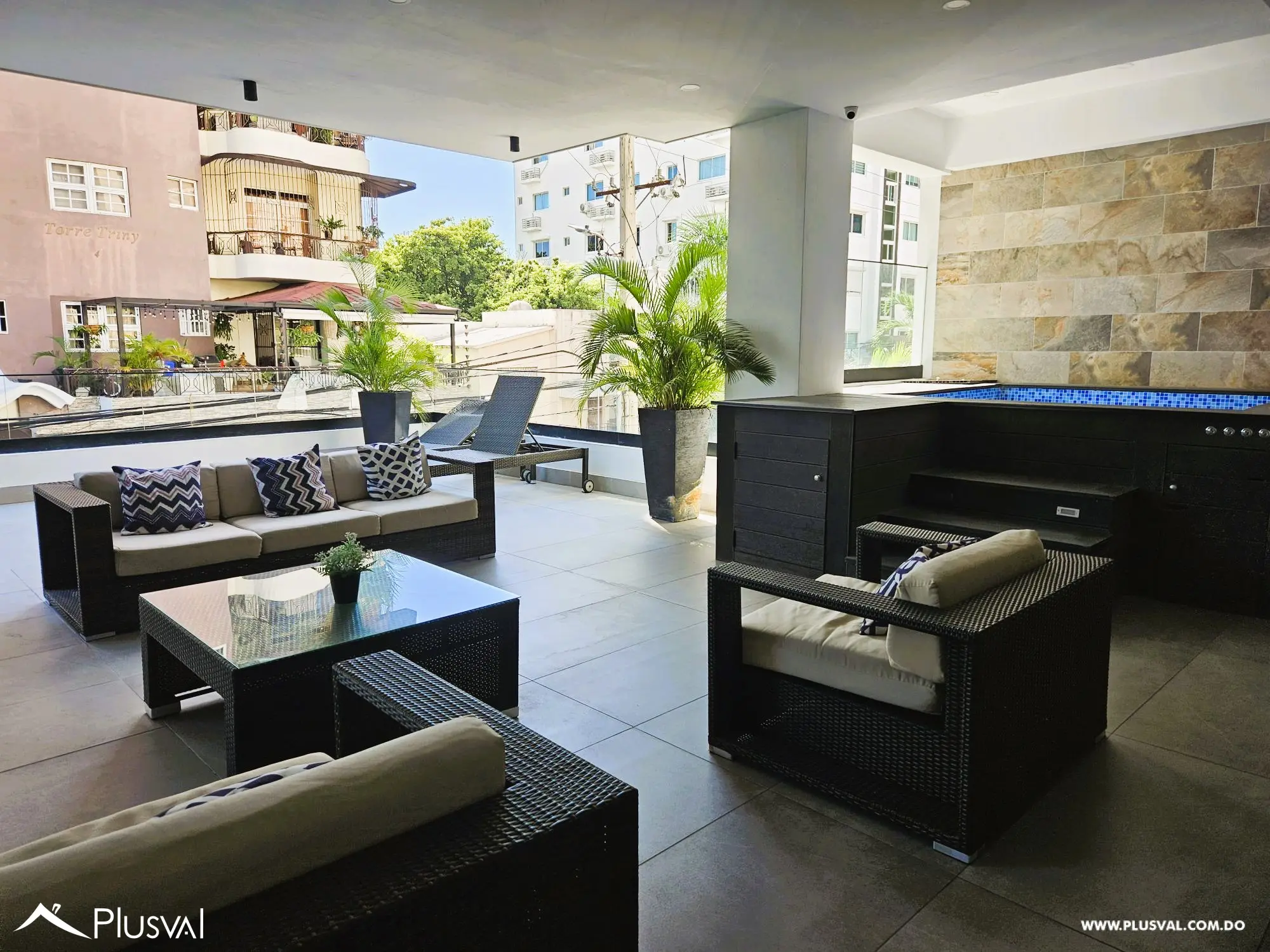 Alquilo apartamento en Bella Vista Sur con área social 479384