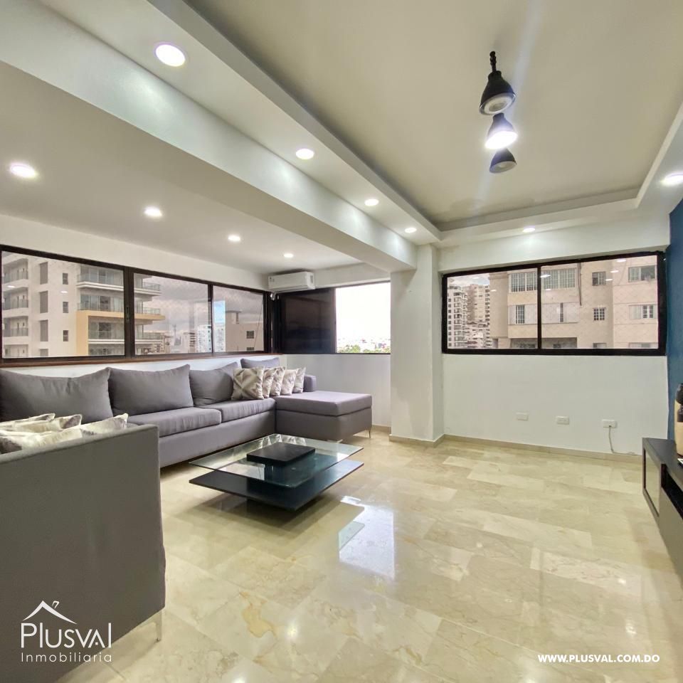 Venta de Elegante Apartamento en Cacicazgos: Espacioso, Iluminado y con Pisos de Mármol 384556