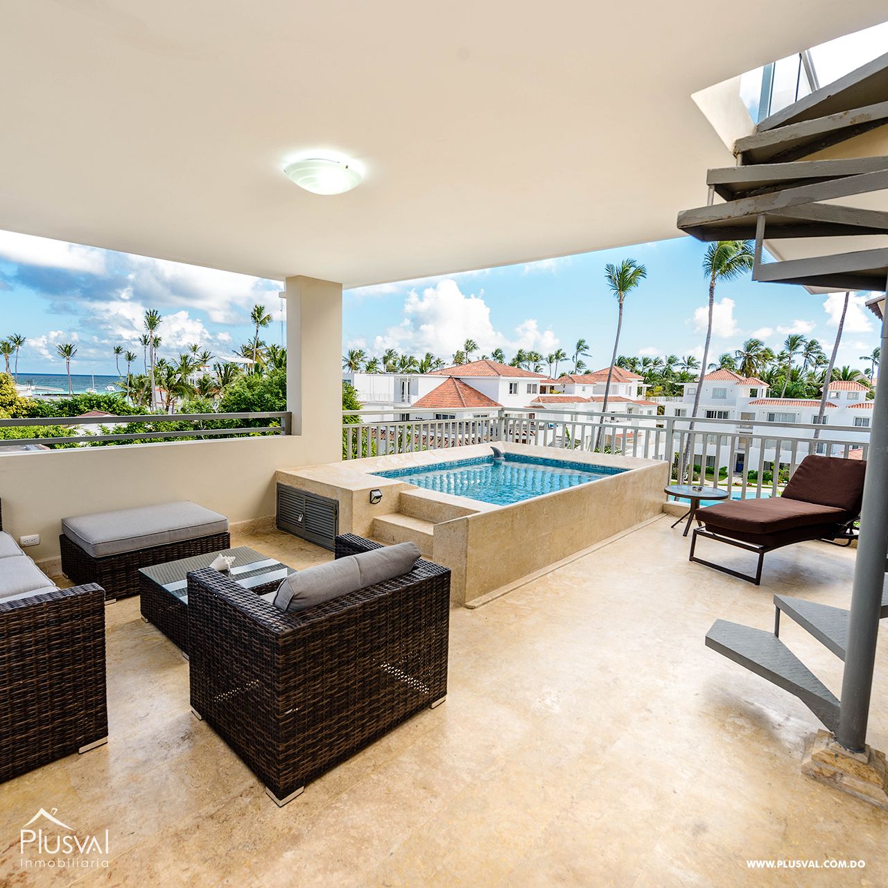 Penthouse de 3 pisos cerca de la playa en Los Corales, Punta Cana 436894