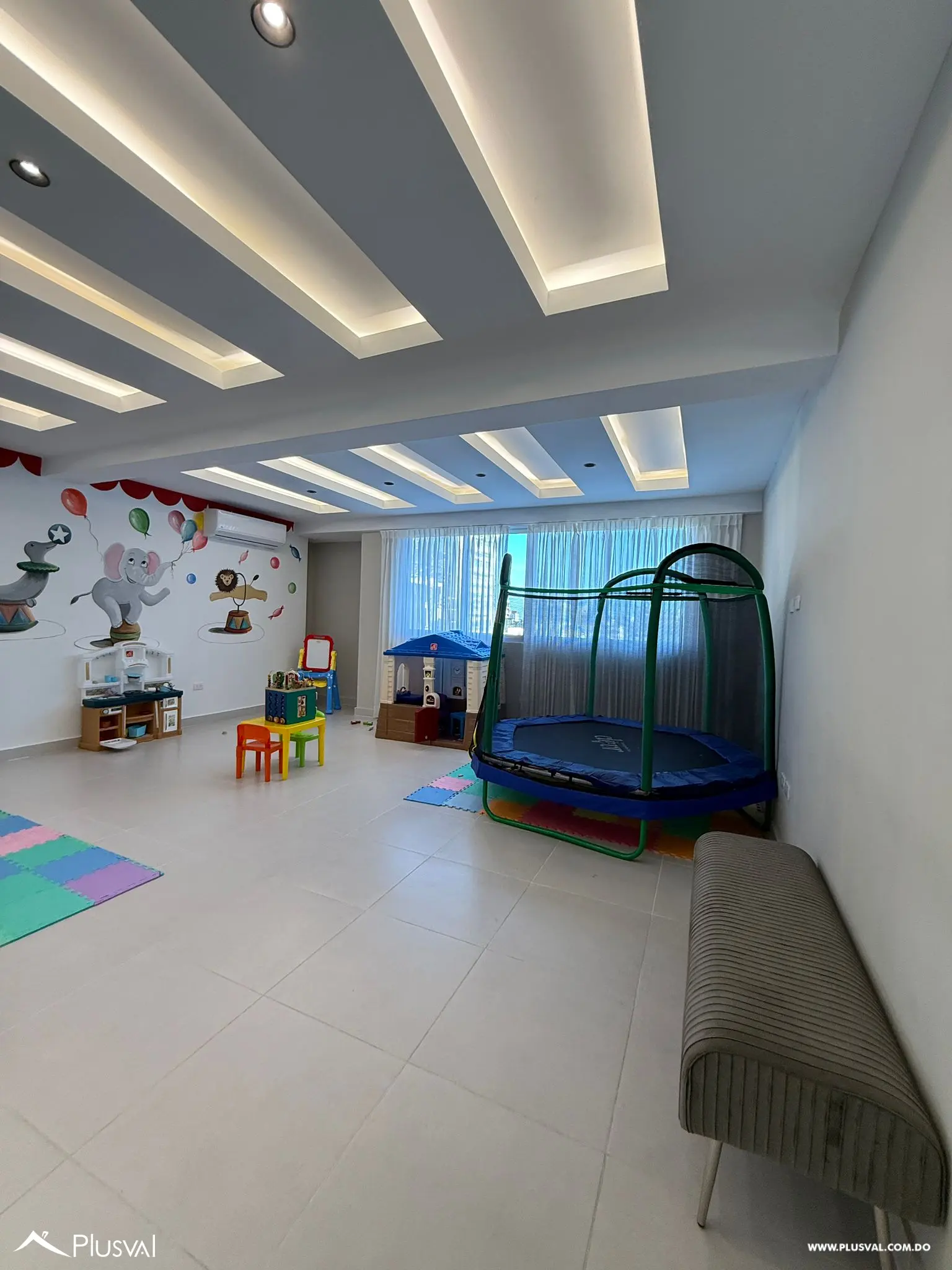 Alquiler de apartamento totalmente amueblado en Evaristo Morales 474076