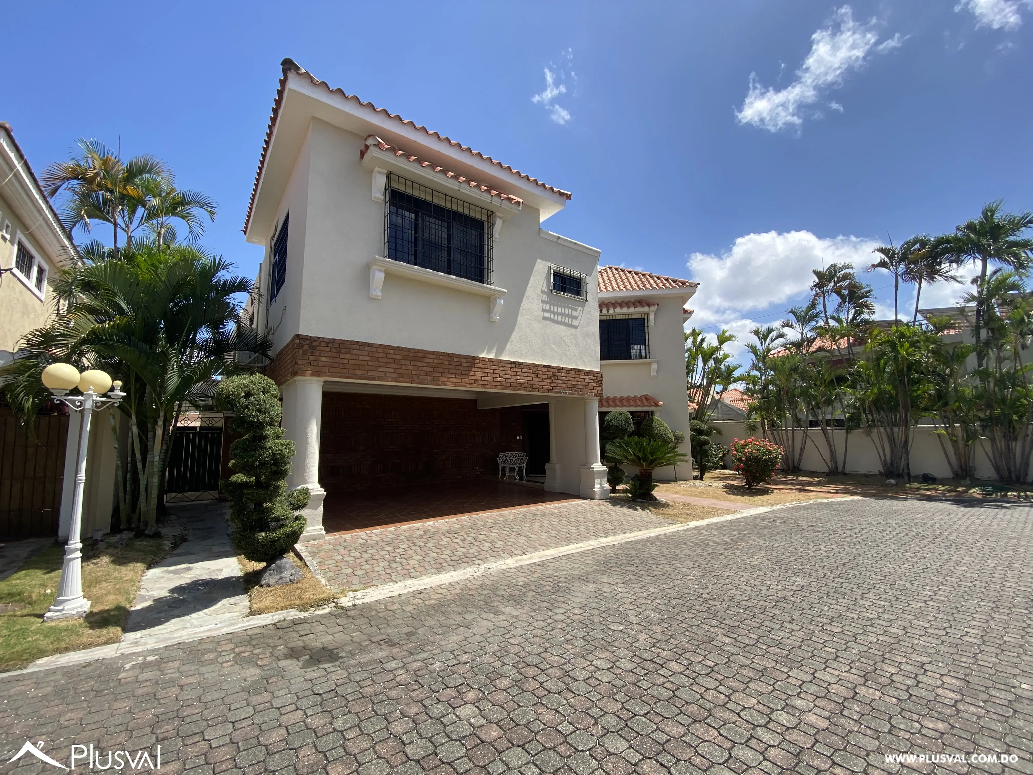 Alquilo Excelente Casa Residencial en Las Praderas 455436