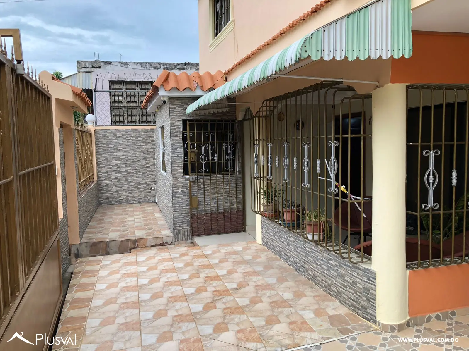 Propiedad multifamiliar en venta en Los Cerros, Km 18 Autopista Duarte 474499