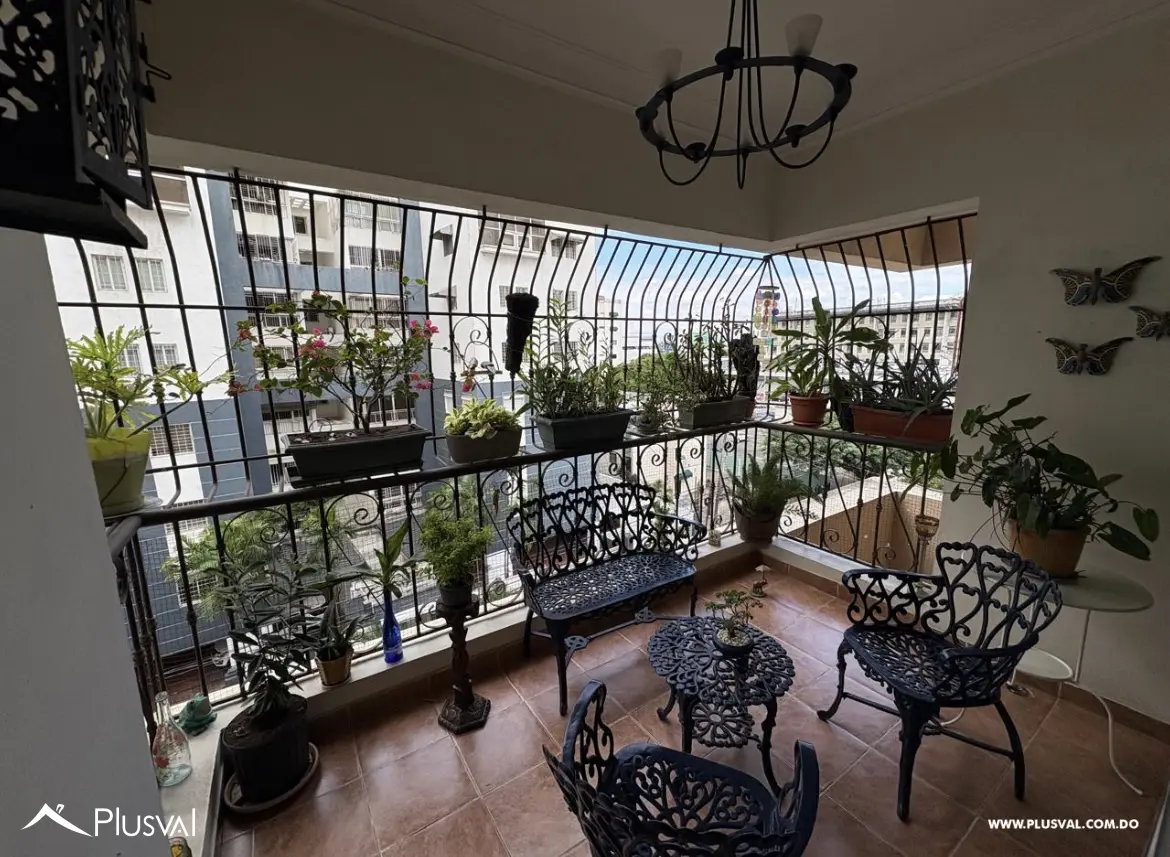 Amplio y hermoso apartamento en Naco 488181