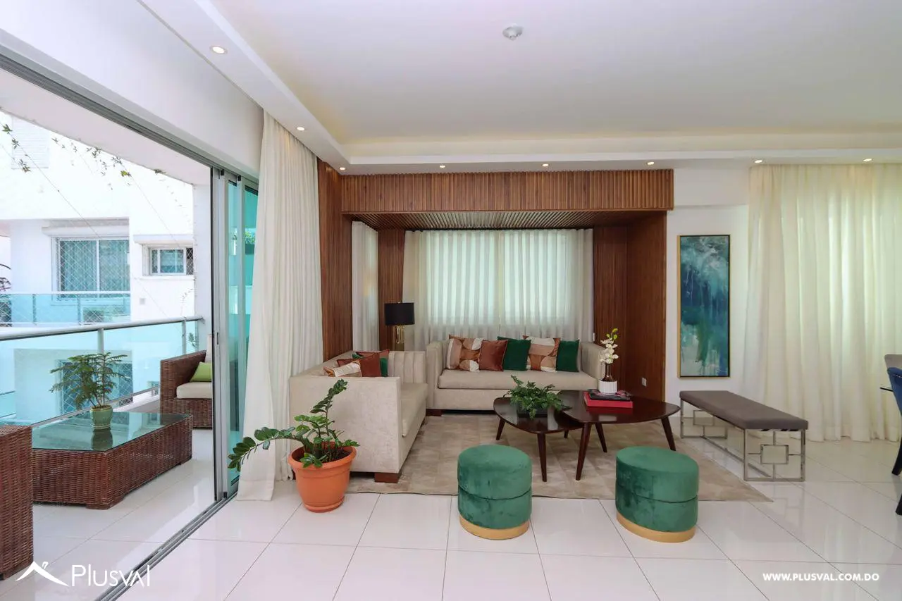 Amplio apartamento en venta en Piantini 460039