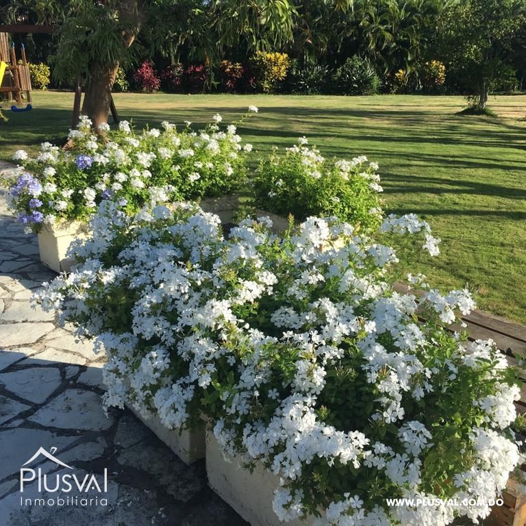 Villa Amueblada con Solar Incluido, Metro Country Club 221307