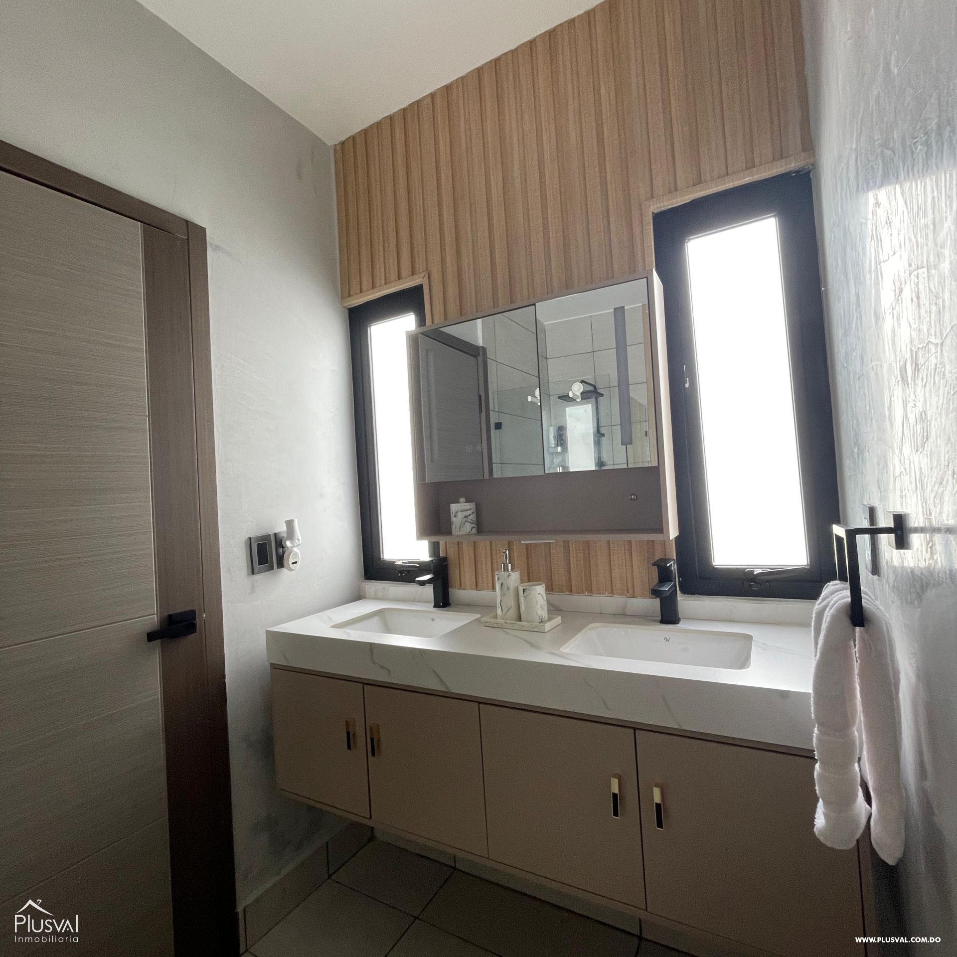 Amplia casa tipo villa a la venta en Jade Village, Punta Cana 434321