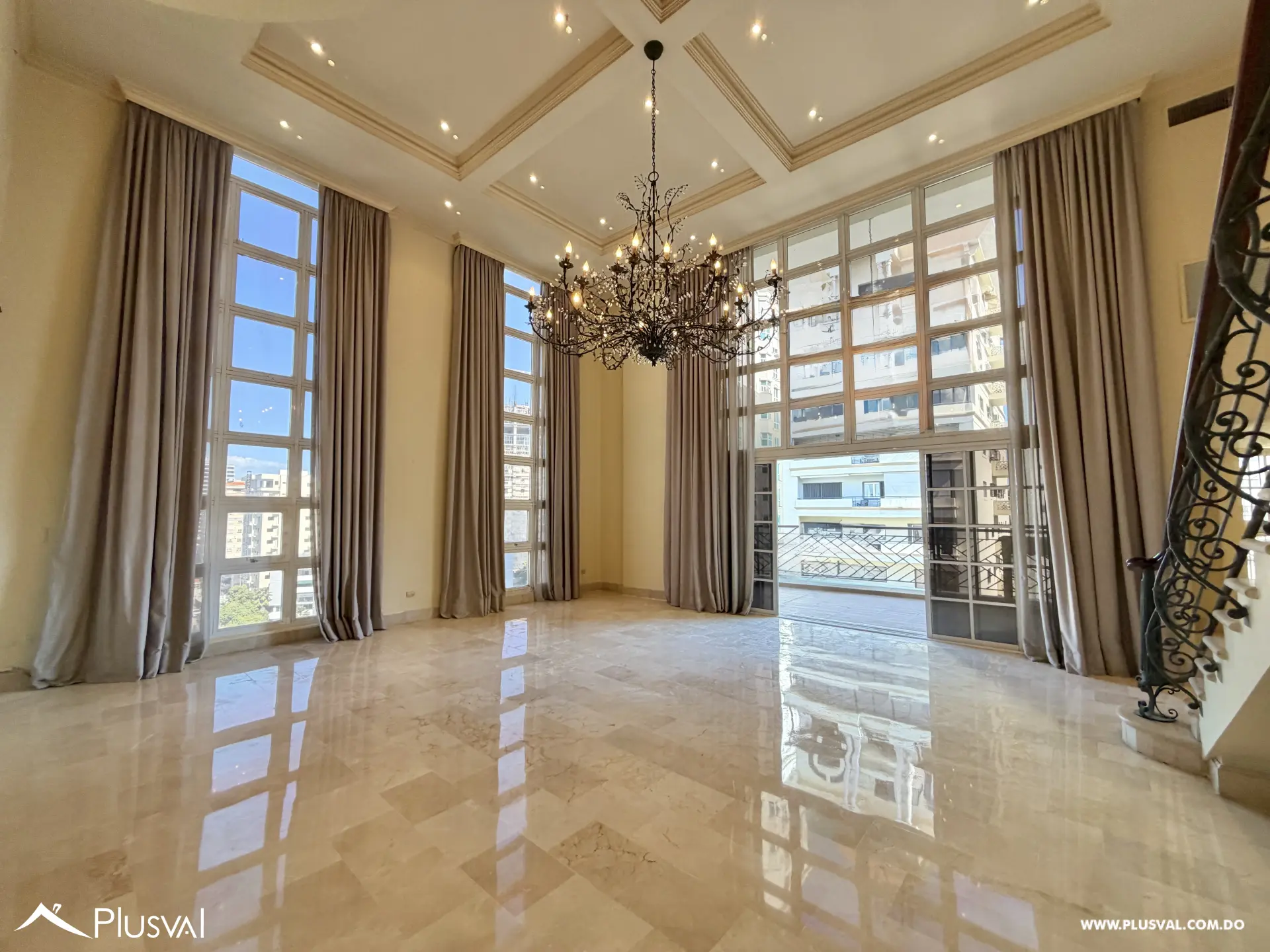 Apartamento penthouse de 3 niveles en La Esperilla en venta 490067