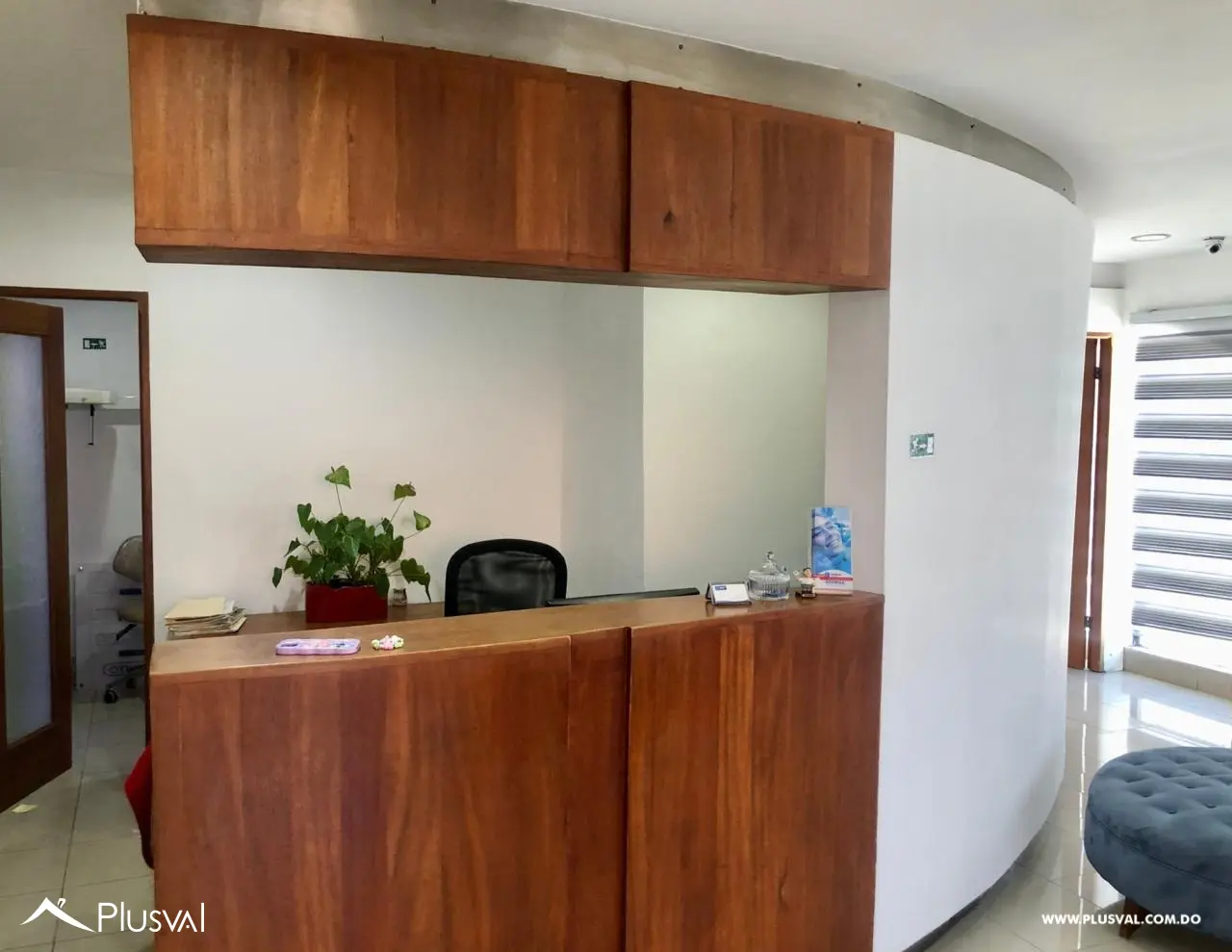 Local en alquiler en Naco – Esquina con gran visibilidad 474540