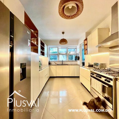 Amplio Apartamento en Venta en Evaristo Morales 350378