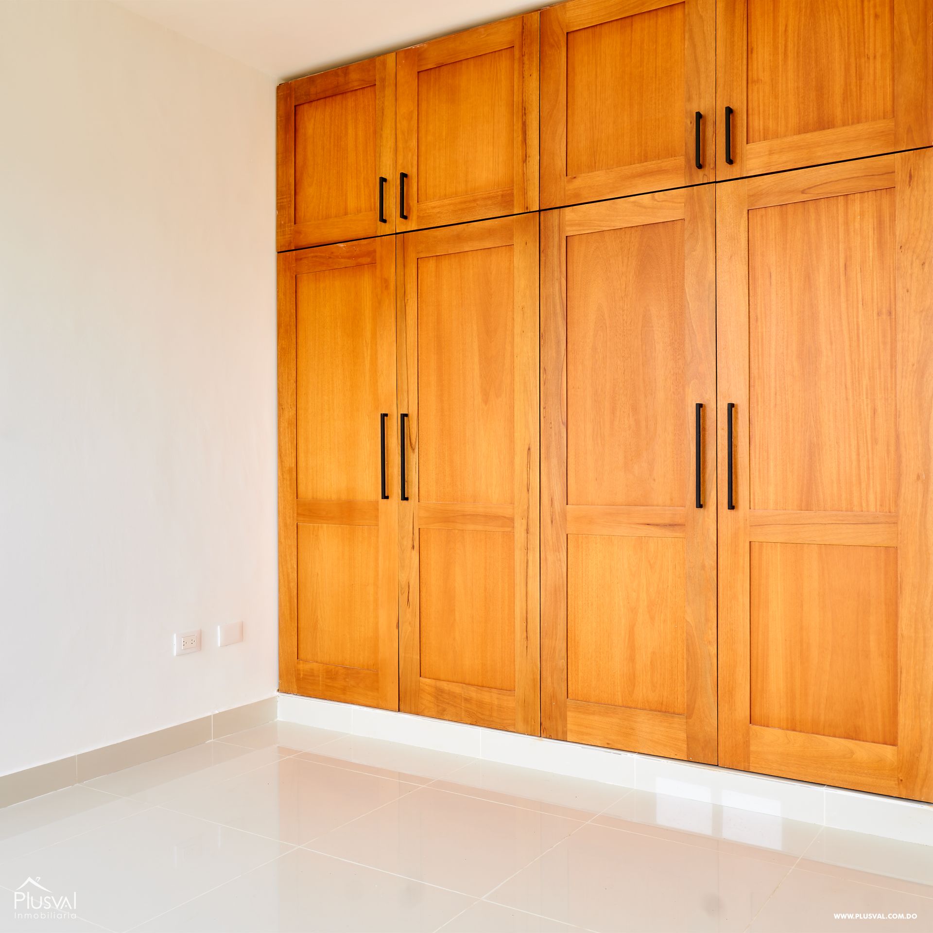 Descubre tu Nuevo Hogar Espacioso con Cuarto de Servicio 419190