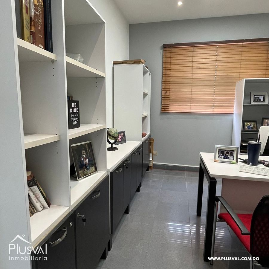 Amplio local en venta en Piantini 306995