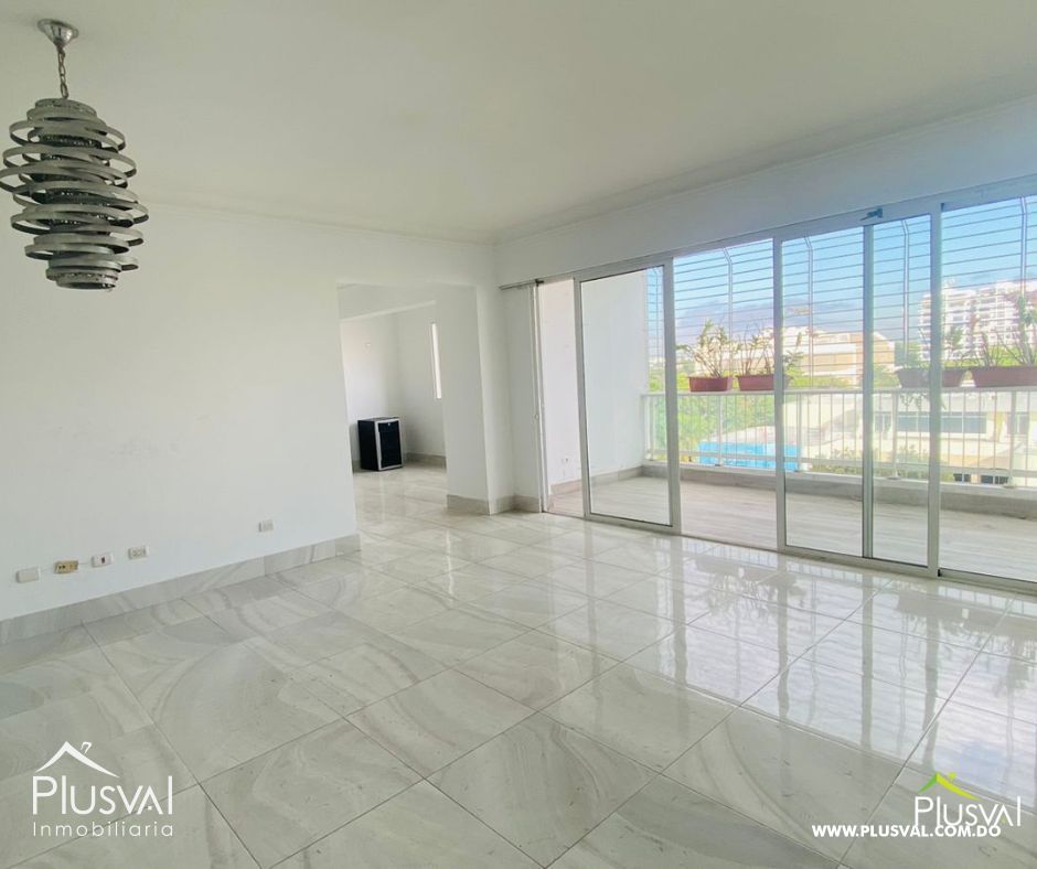 SE ALQUILA AMPLIO APARTAMENTO EN GAZCUE 246193