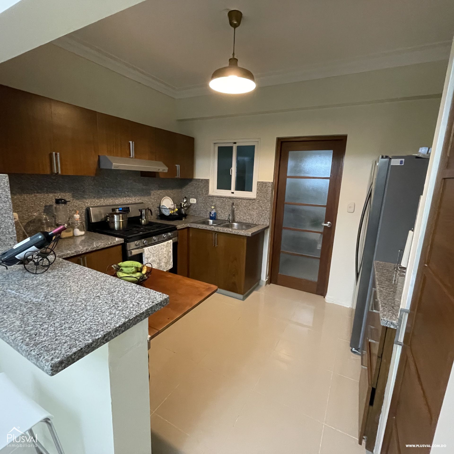 Apartamento en Alquiler en Evaristo Morales 256075