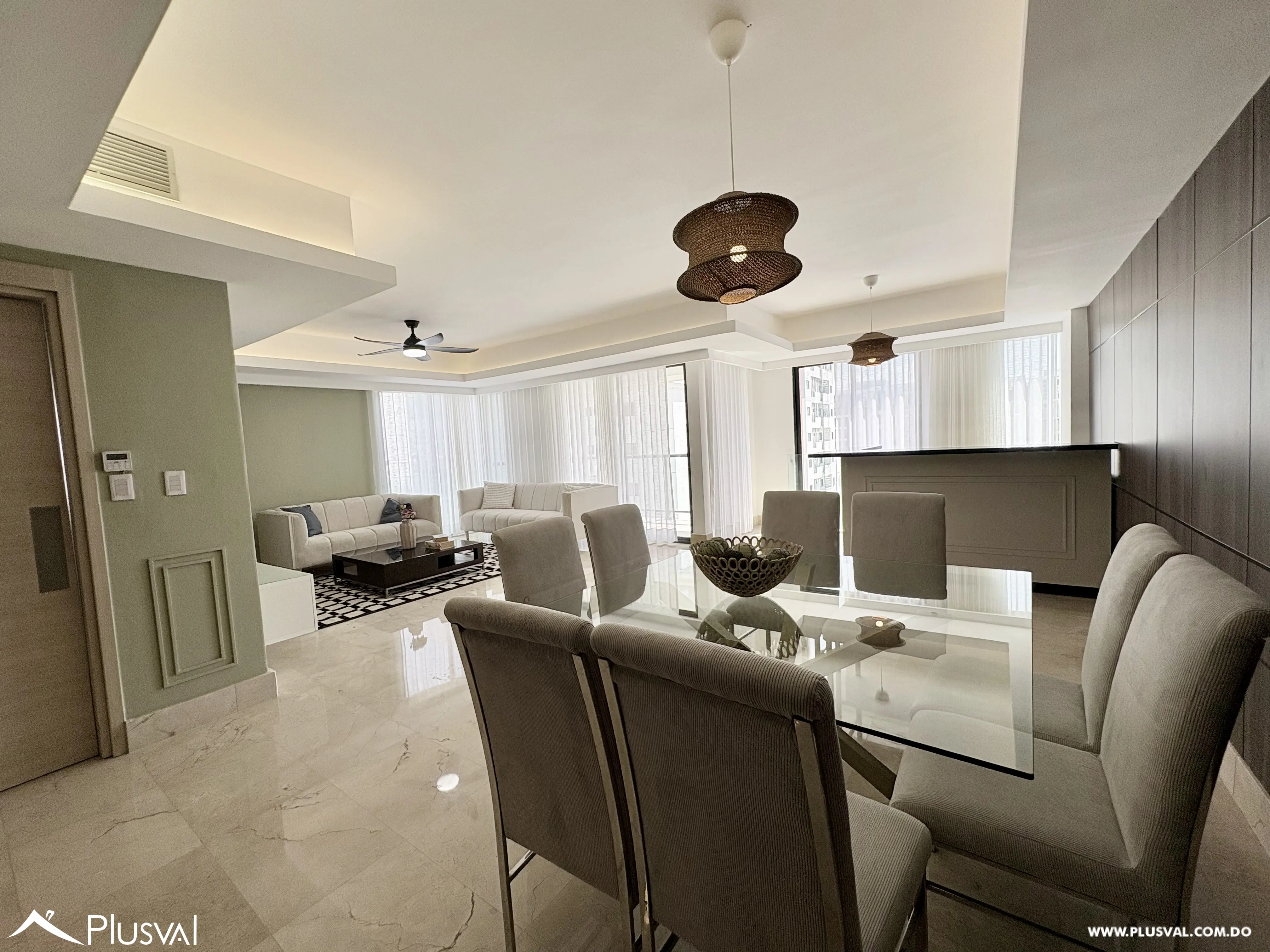 Apartamento en alquiler amueblado de 3 habitaciones y 3.5 baños en Piantini 467328