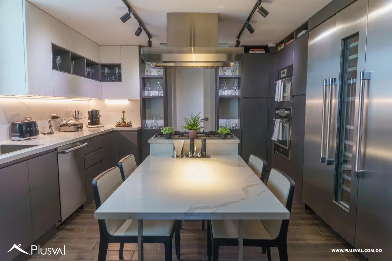 Lujoso Penthouse en Piantini- Automatizado y Linea Blanca 500256