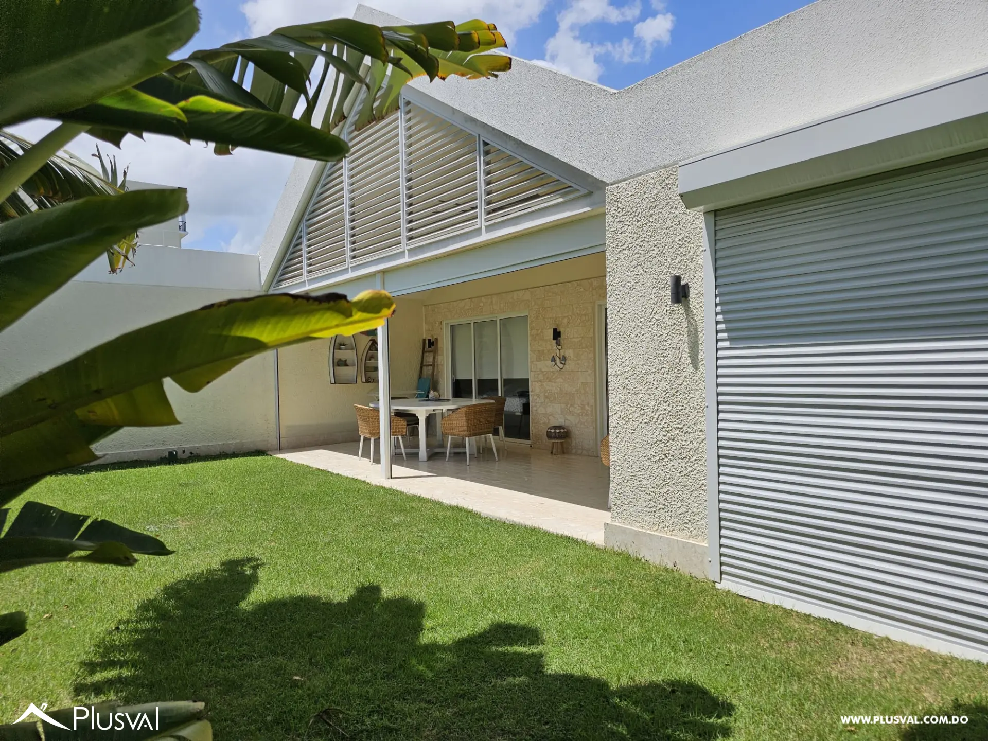Exclusiva Villa de 2 Habitaciones con Patio en Playa Dorada 509916