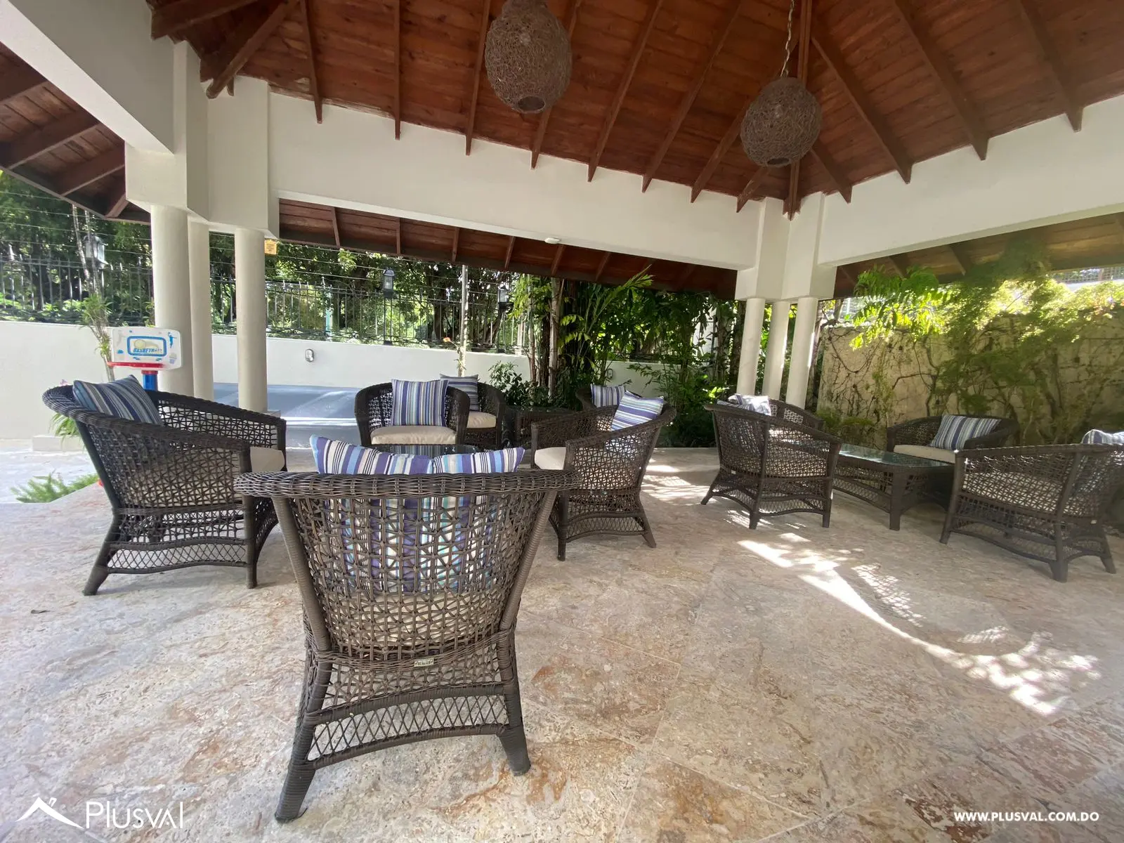 Apartamento en alquiler en Cacicazgos 488086