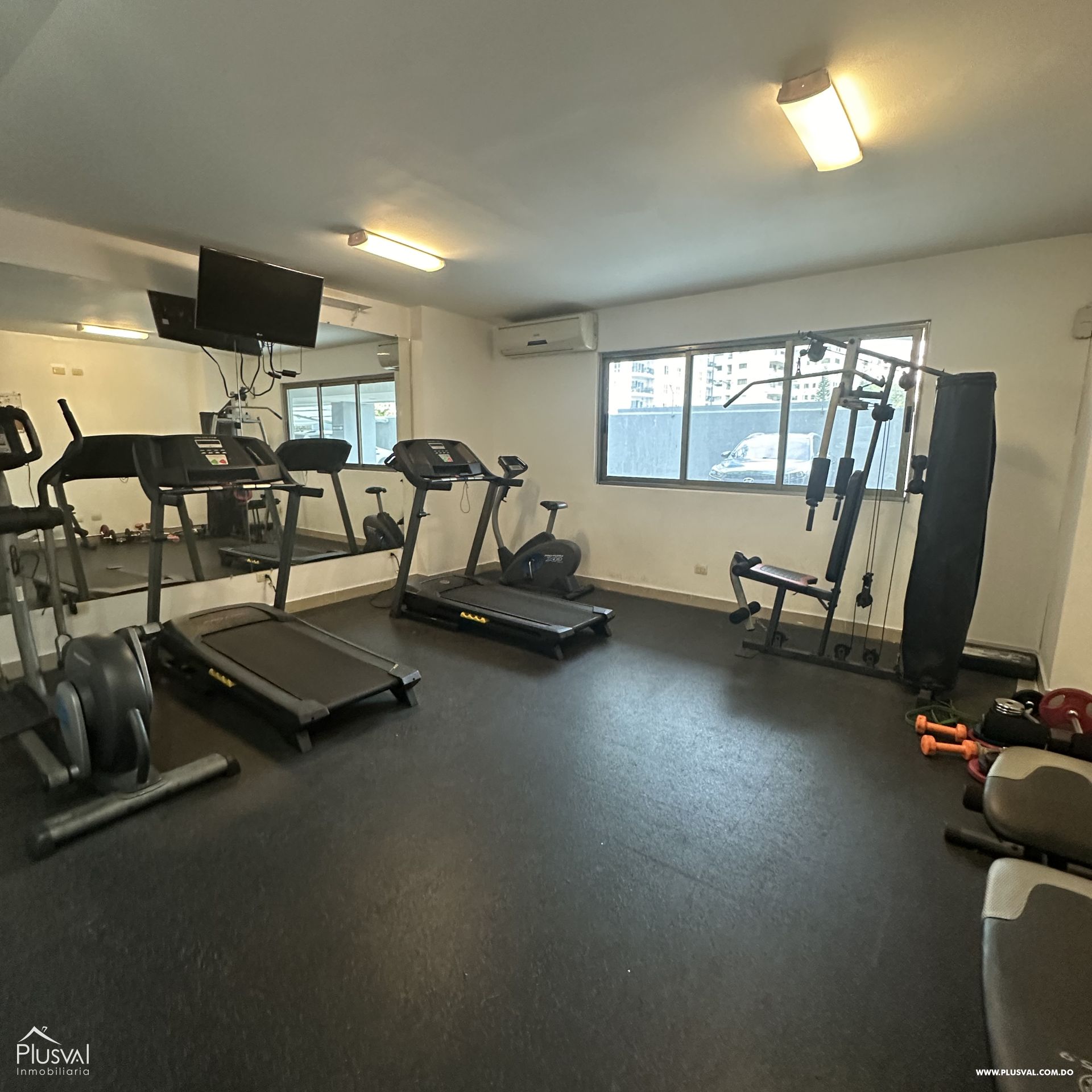 Apartamento en alquiler con 2 habitaciones y 2.5 baños, en El Vergel. 488846