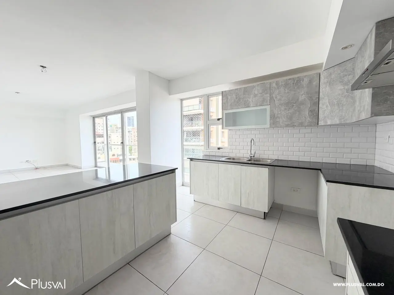 APARTAMENTO EN ALQUILER EN EVARISTO MORALES 522990