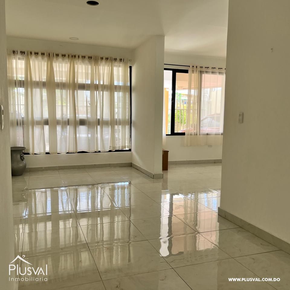 Amplio apartamento ideal para familia. 430828