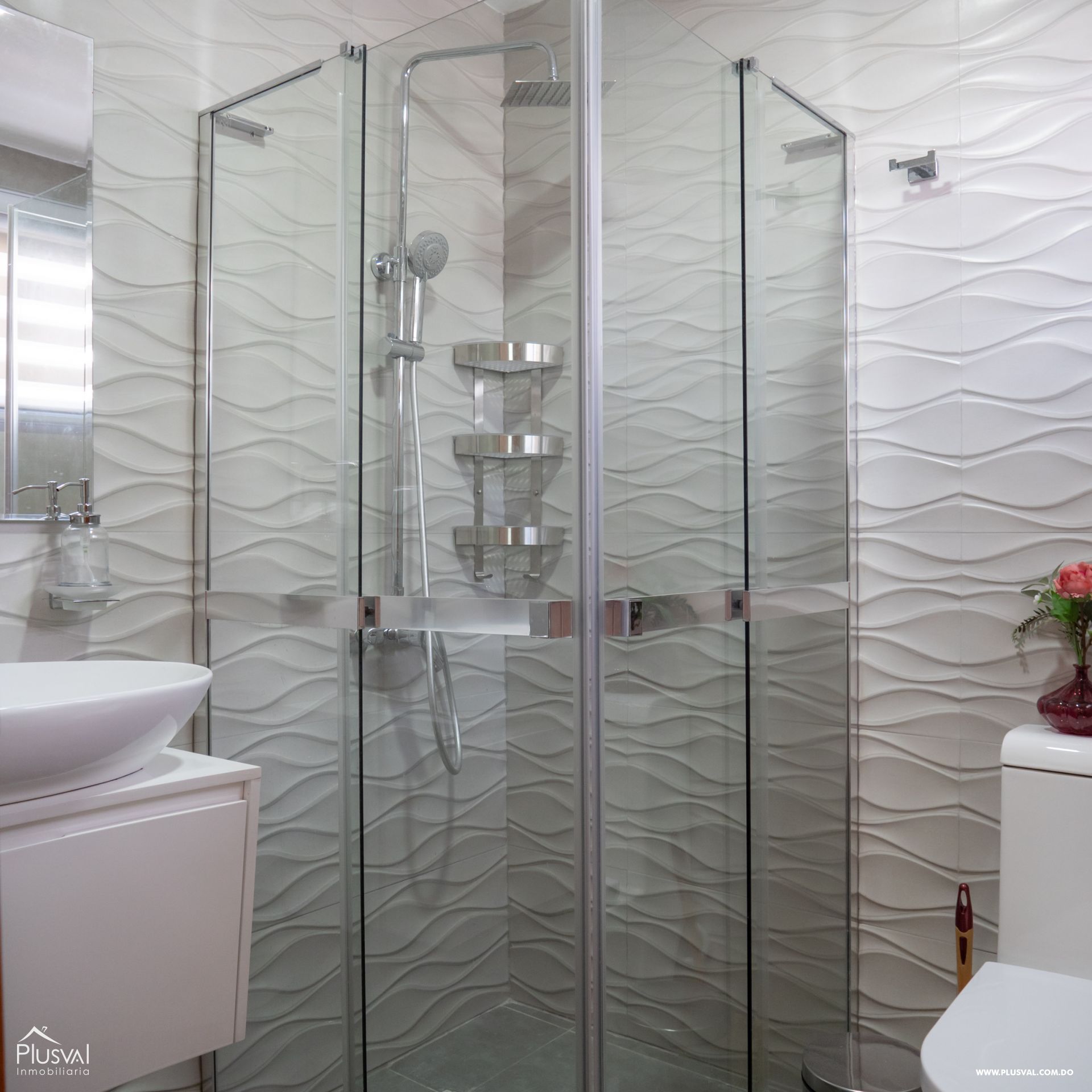 Apartamento en alquiler a corto plazo en Piantini. 215924